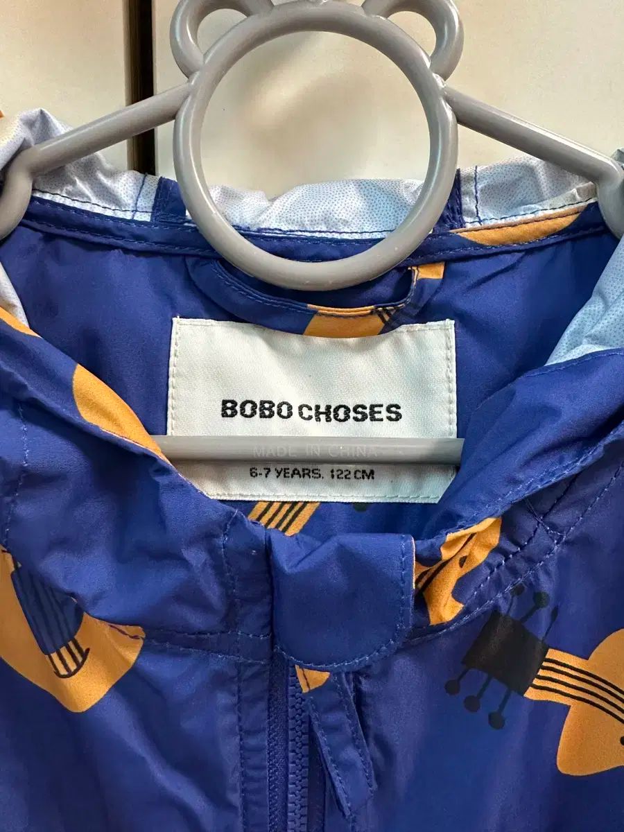ボボショーズ ウィンドブレーカー
