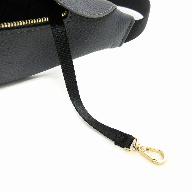 【未使用】 MAISON de SABRÉ ブラック ボディバッグ スリング The Sling Bag - Graphite Grey – MAISON de SABRÉ