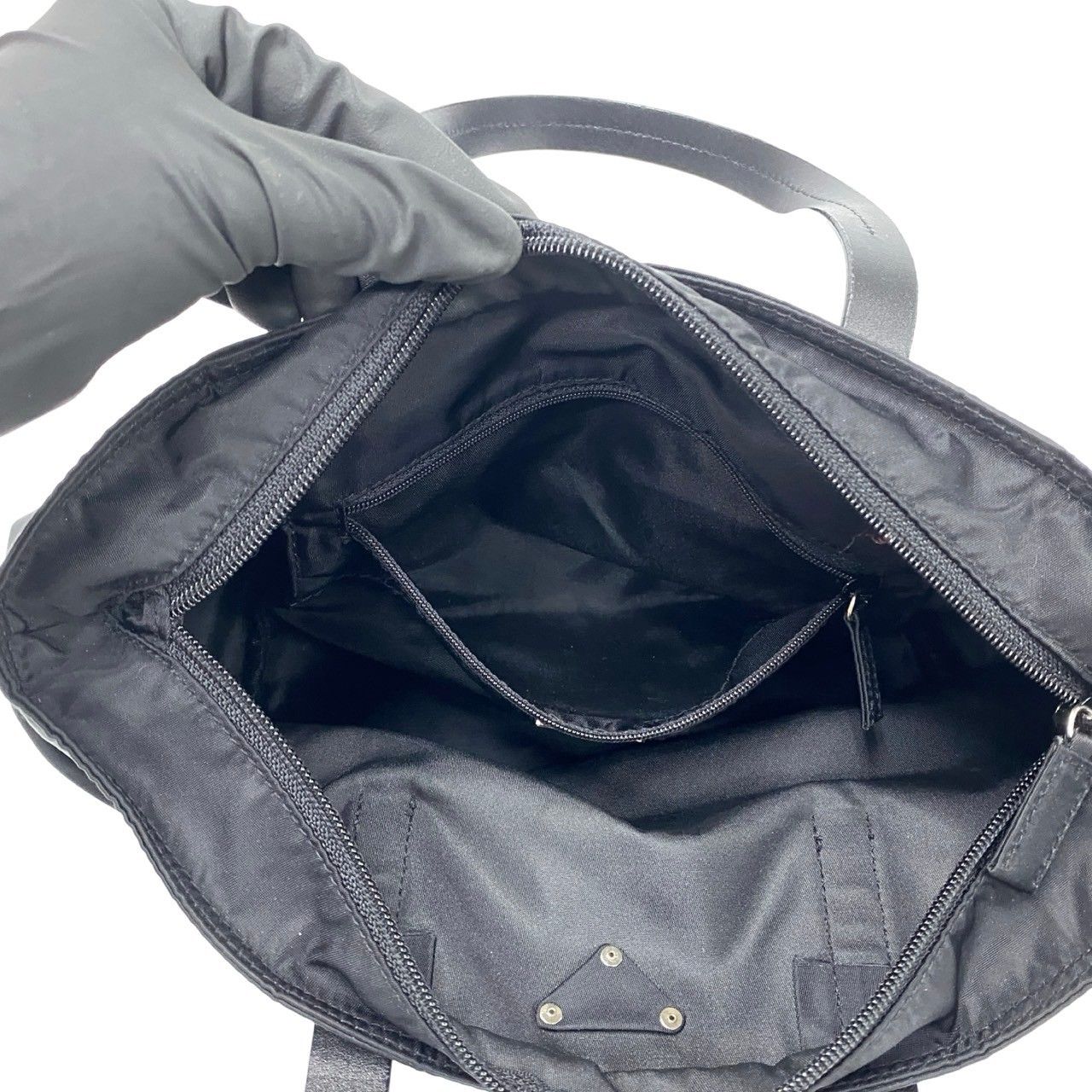 極 美品 希少品 カード付き PRADA プラダ 三角ロゴ 金具 ナイロン 