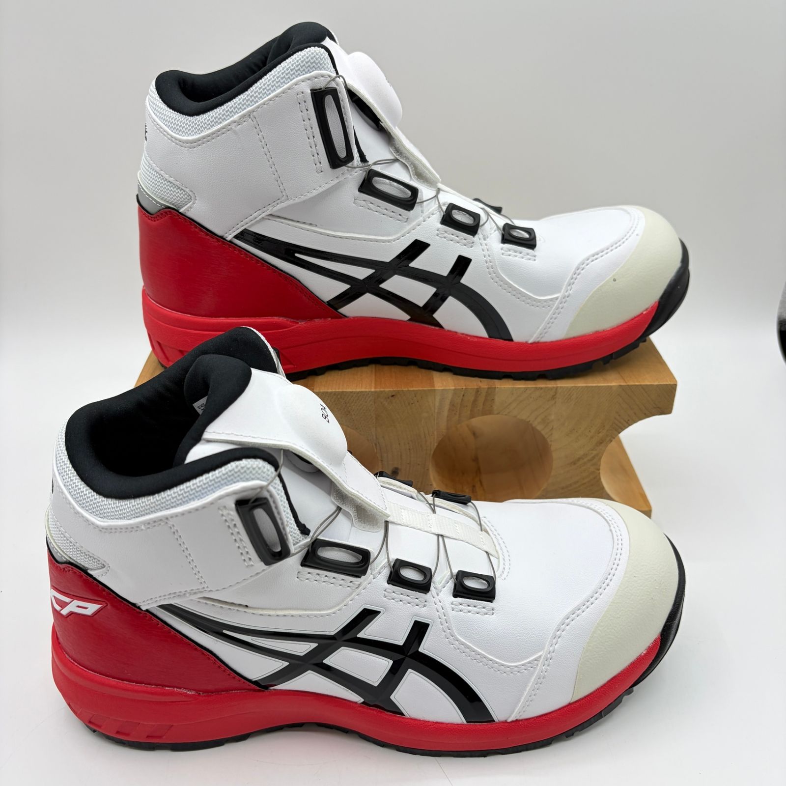 ホワイト×ブラック asics