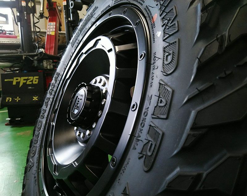 プラド ハイラックス サーフ FJ H3 LEXXEL SwaGGer ヨコハマ ジオランダー MT G003 265/70R17 265/65R17  タイヤホイール 17インチ 新品4本セット - メルカリ