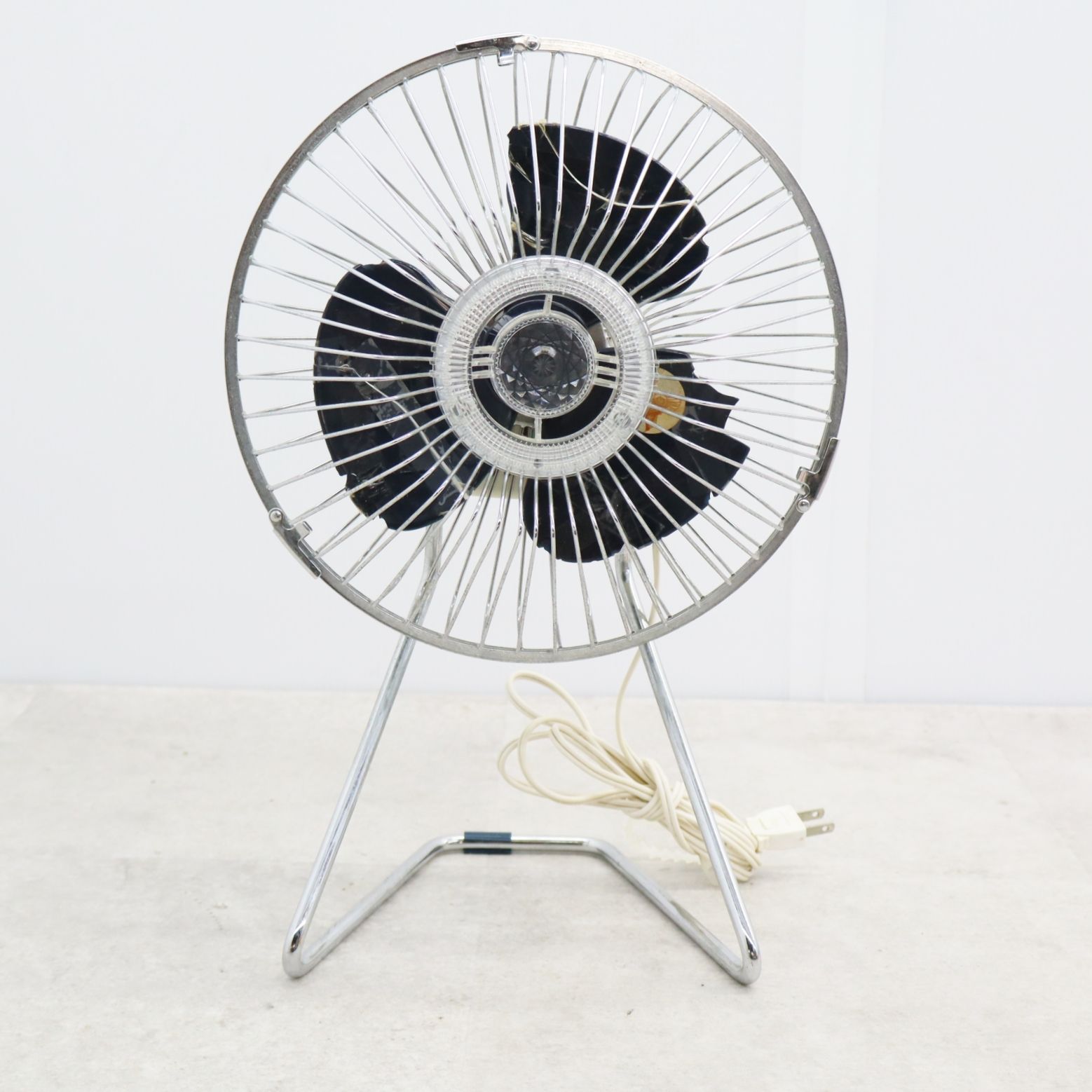 △現状動作品 ｜20cm 卓上 扇風機｜日英電機 NICHIEI RF-20Z 羽折れ 