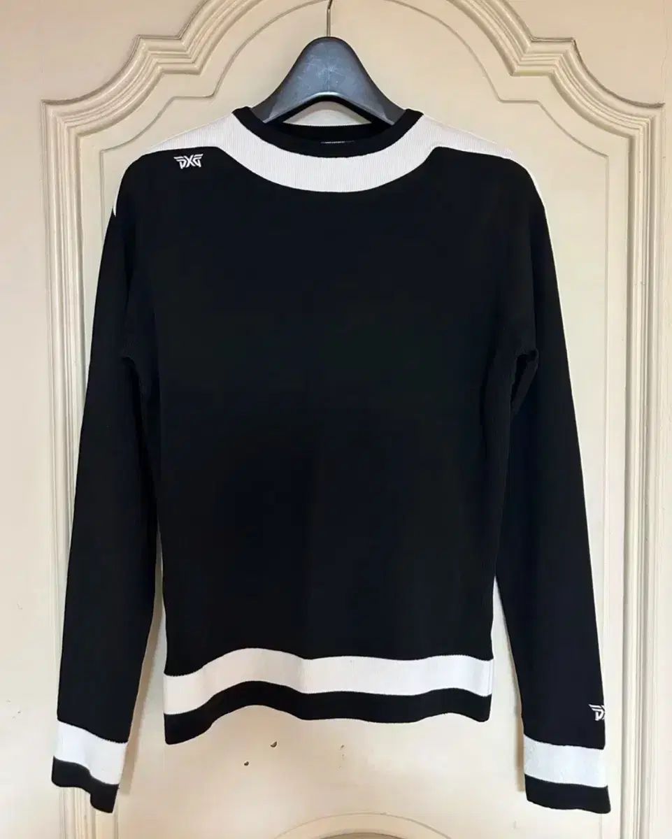 25新作 PXG ゴルフウェア レディース ニットベスト 春夏秋 25新作 PXG ゴルフウェア レディース ニットベスト 人気春夏秋