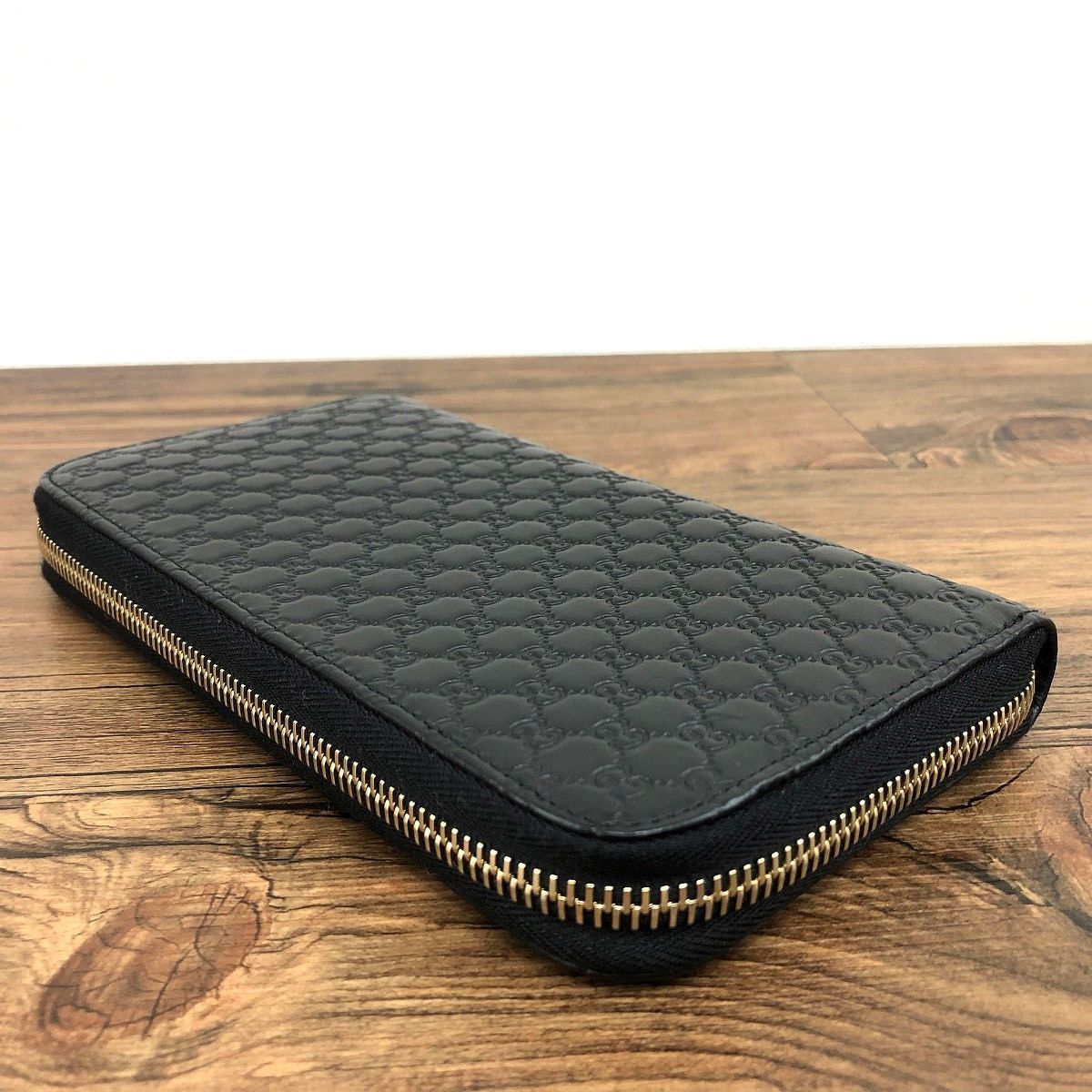 贅沢 極美品 GUCCI 長財布 マイクログッチシマ 377 ivv-jva.com