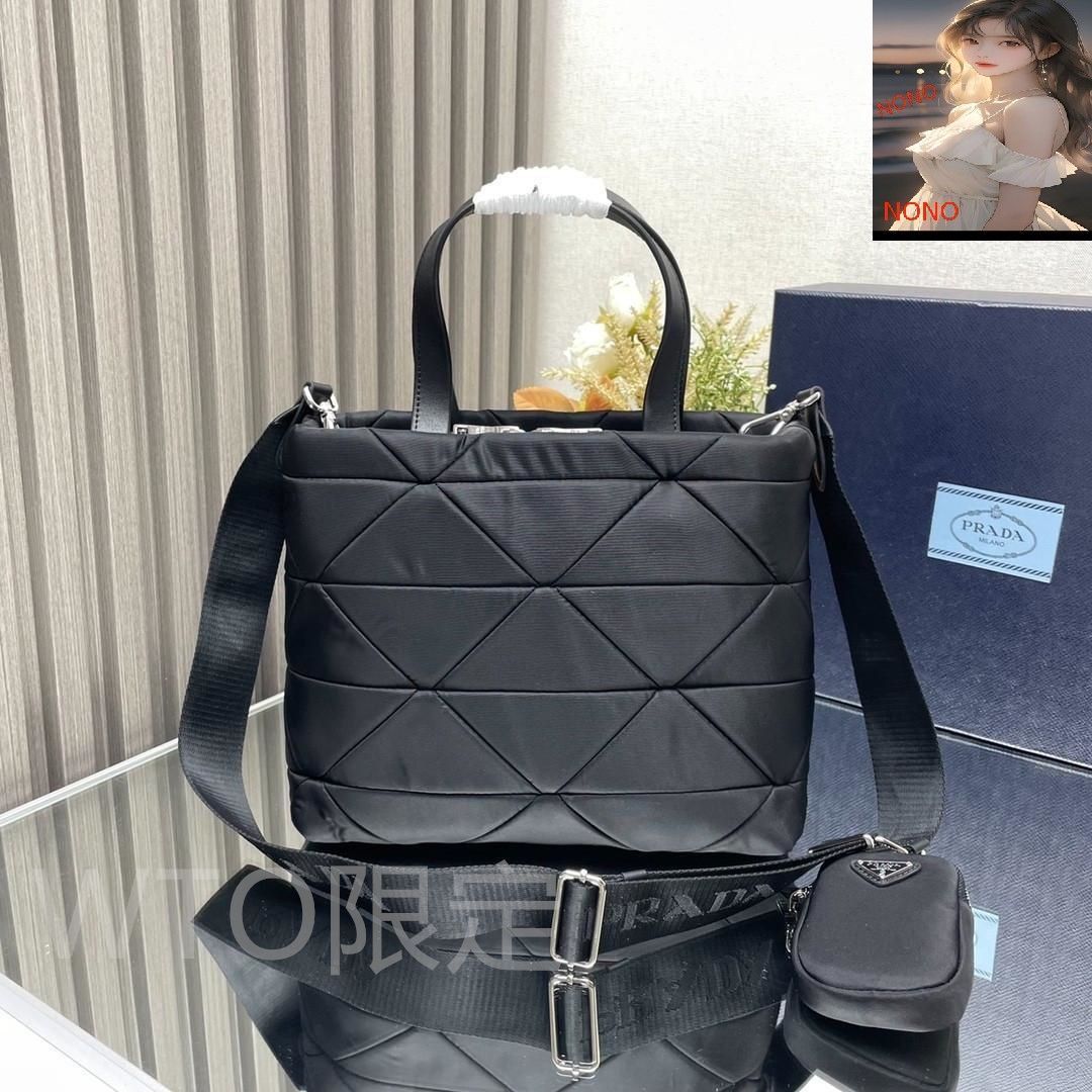 新作【PRADA】Re-Nylon ラージ パデッド ショルダーバッグ 全2色 ブラック Re-Nylon ラージ パデッド ショルダーバッグ | PRADA