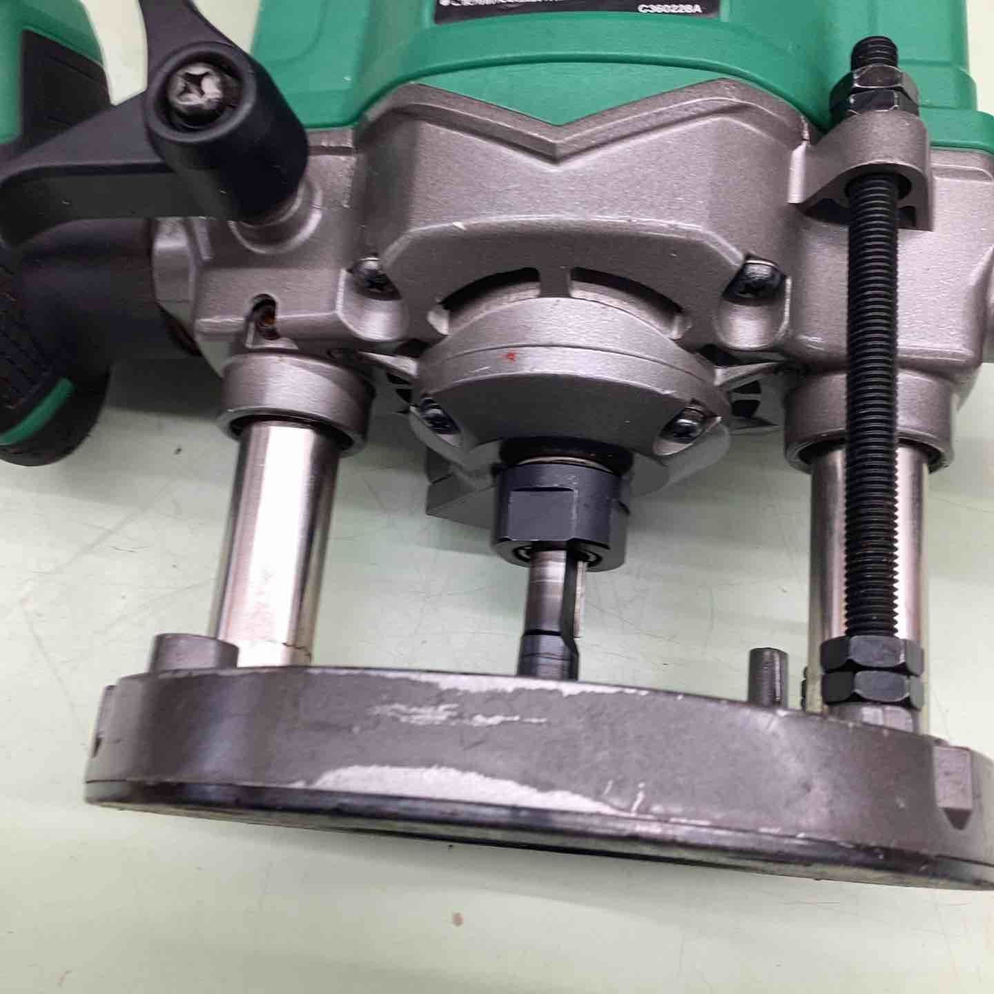 コードレスルーター