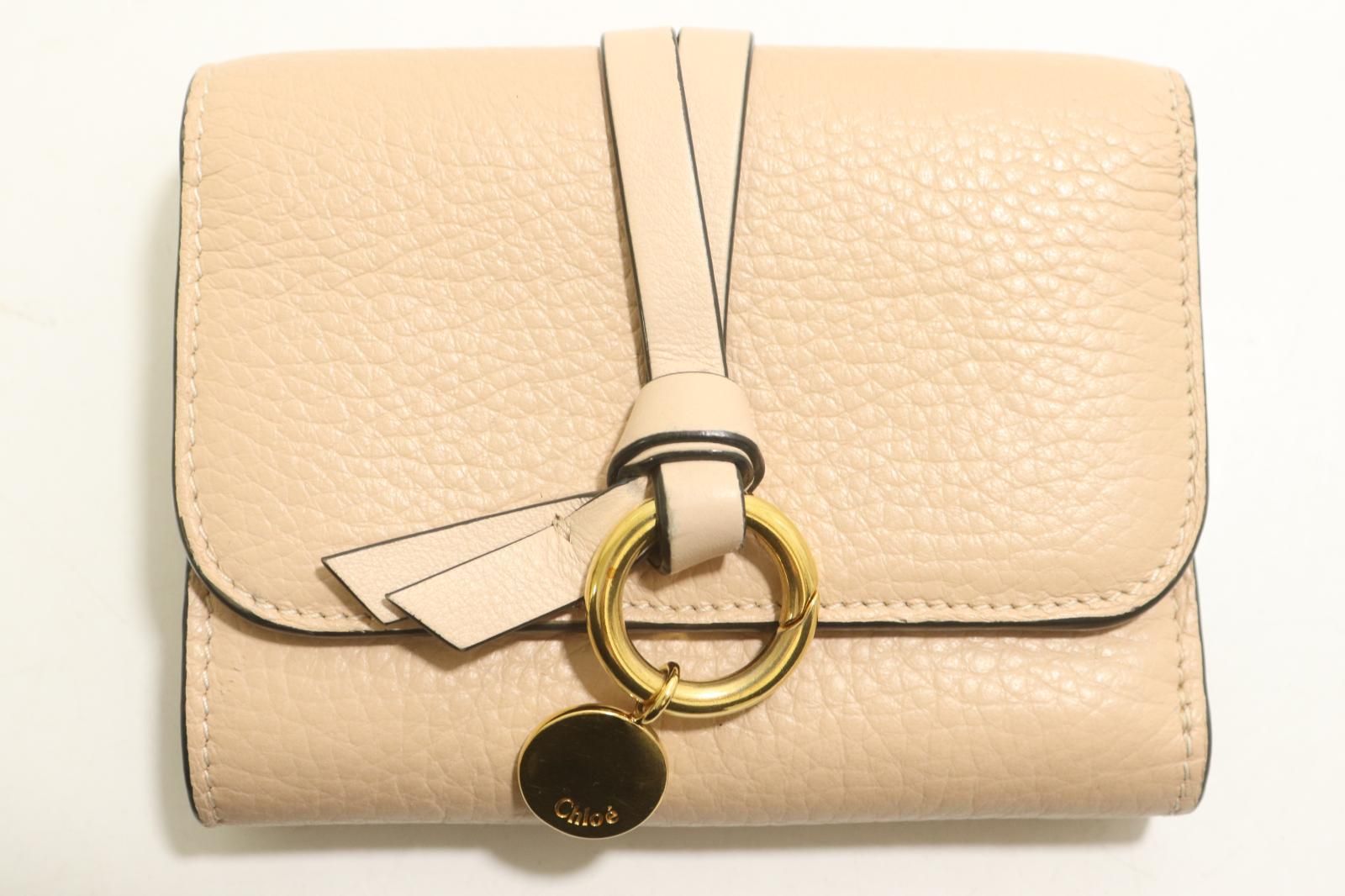Chloe レディース財布 Alphabet 三つ折り財布 Chloe ベージュ 肌色