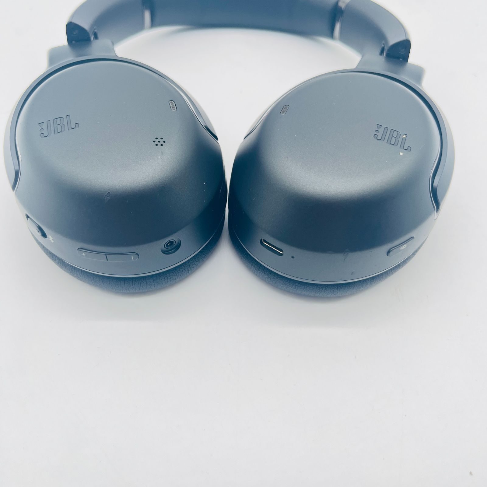 オーバーイヤーヘッドホン