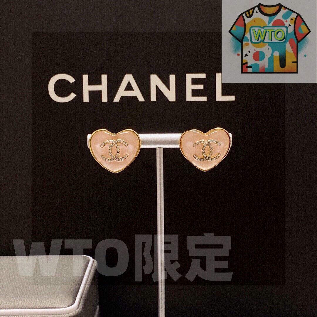 CHANEL ダブルC クラシックピアス ハートハート型ピアス ピンク 今日特価】Chanel クラシック ピンク ハート ダブル C ピアス
