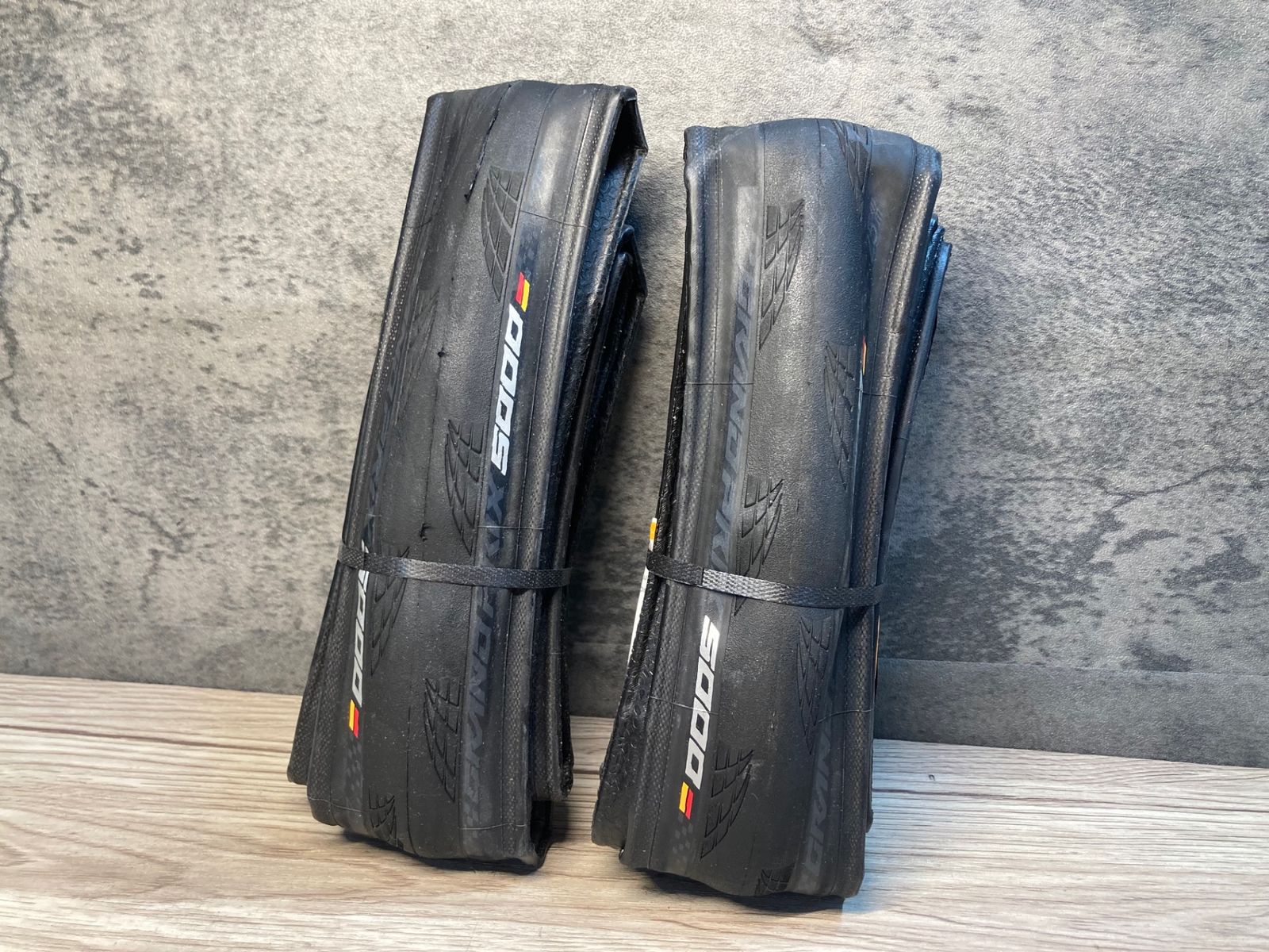 700x25C