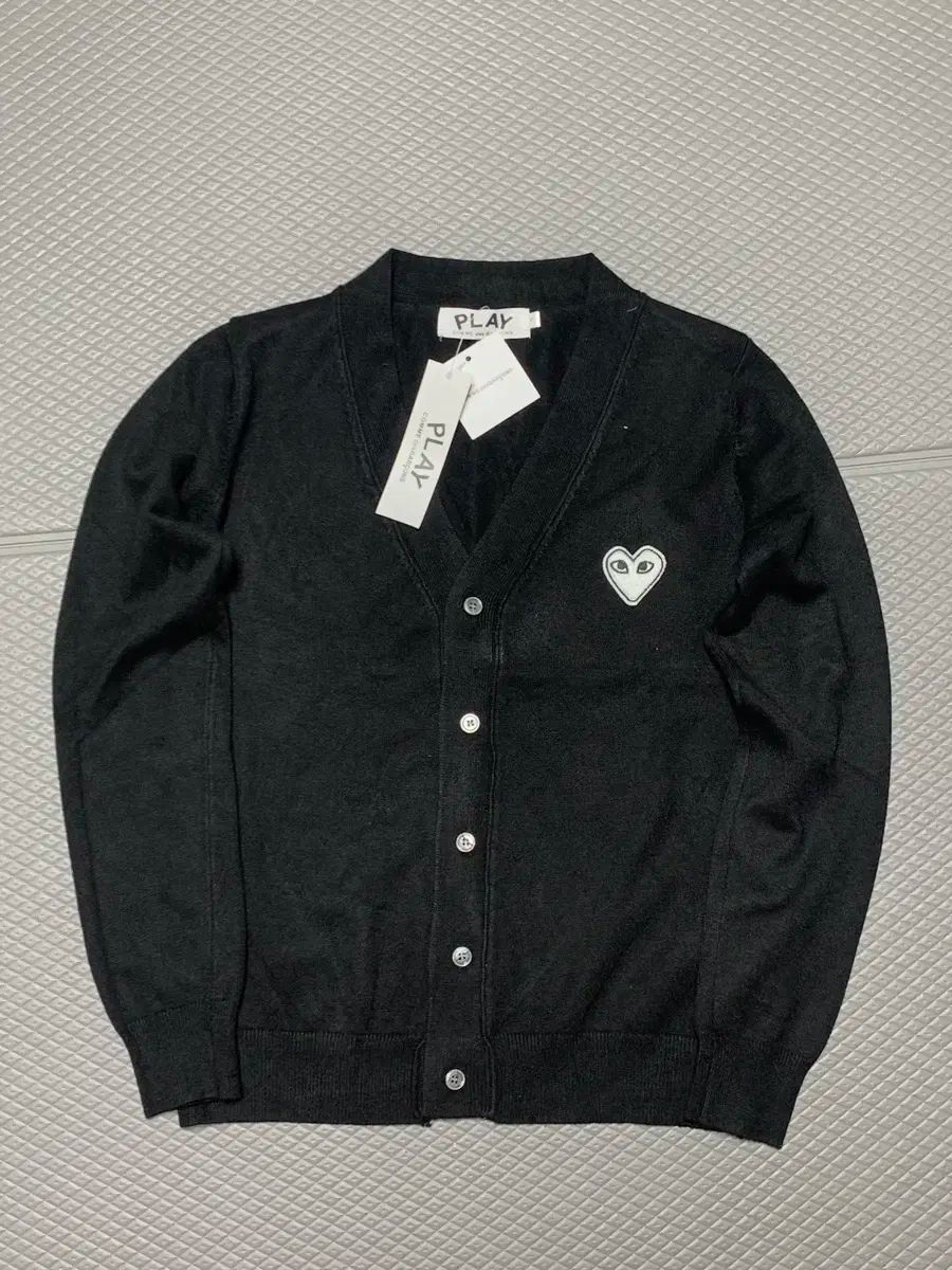 COMME des GARCONS コム デ ギャルソン 白 ワッペン 黒 カーディガン s