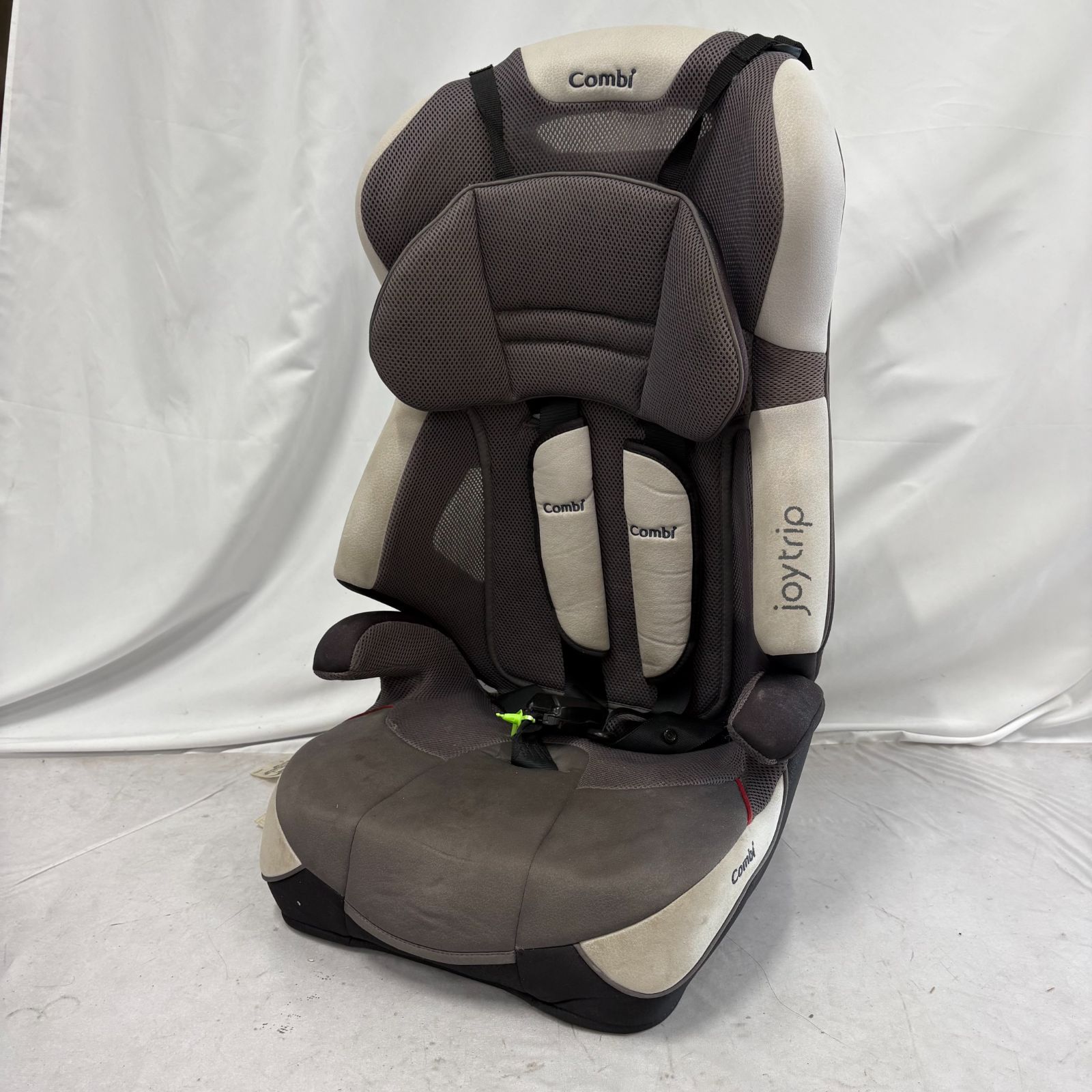 コンビ Combi ジョイトリップ エアスルー GC ジュニアシート