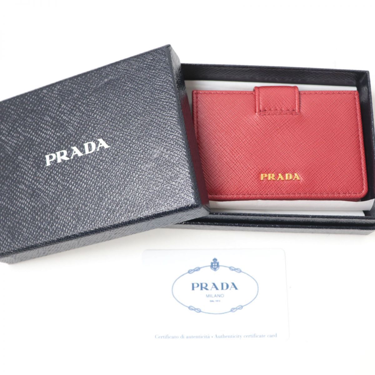 【超美品】PRADA プラダ カードケース パスケース レザー 定期入れ 箱付きレザー