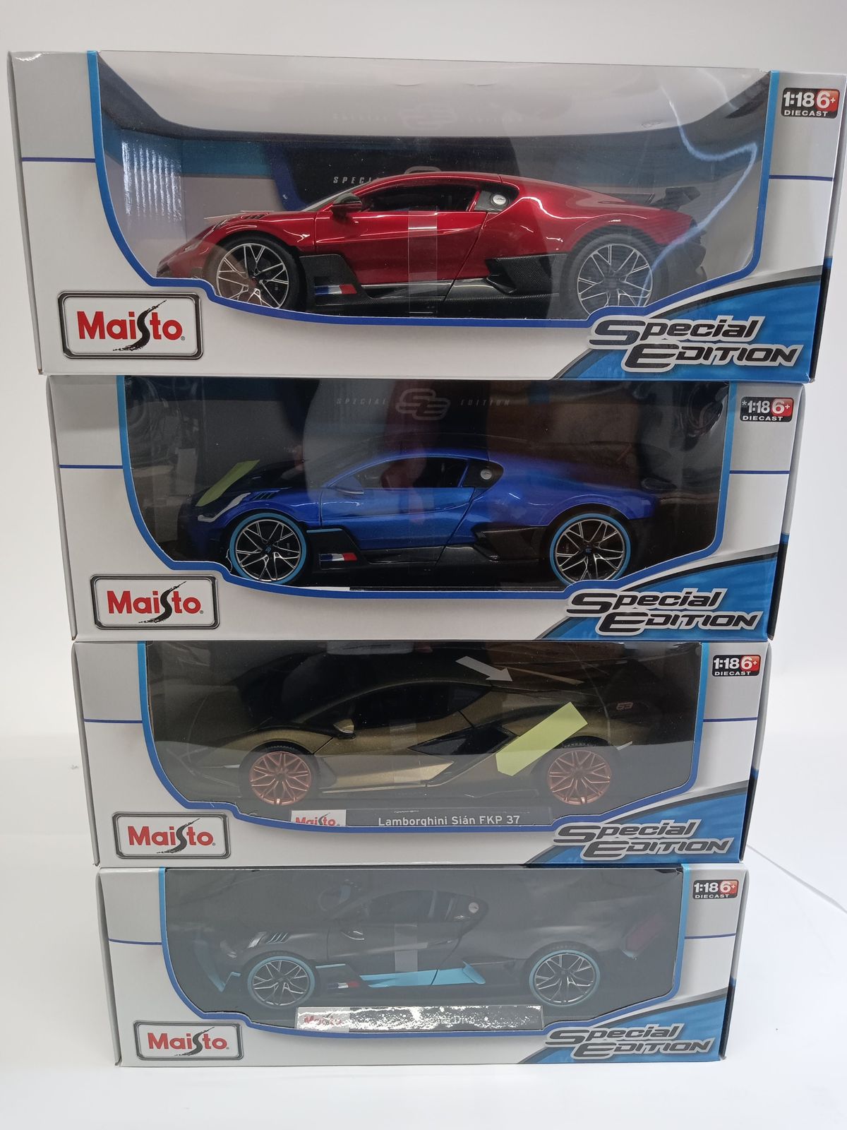 Maisto マイスト ミニカー 4台セット 1/18 ブガッティ ディーヴォ