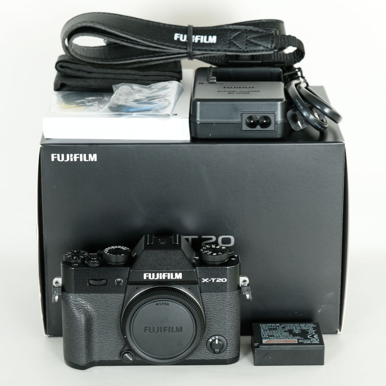 ｜シャッター数137回｜注意事項あり FUJIFILM X-T20 ボディ ブラック | 富士フイルムXマウント