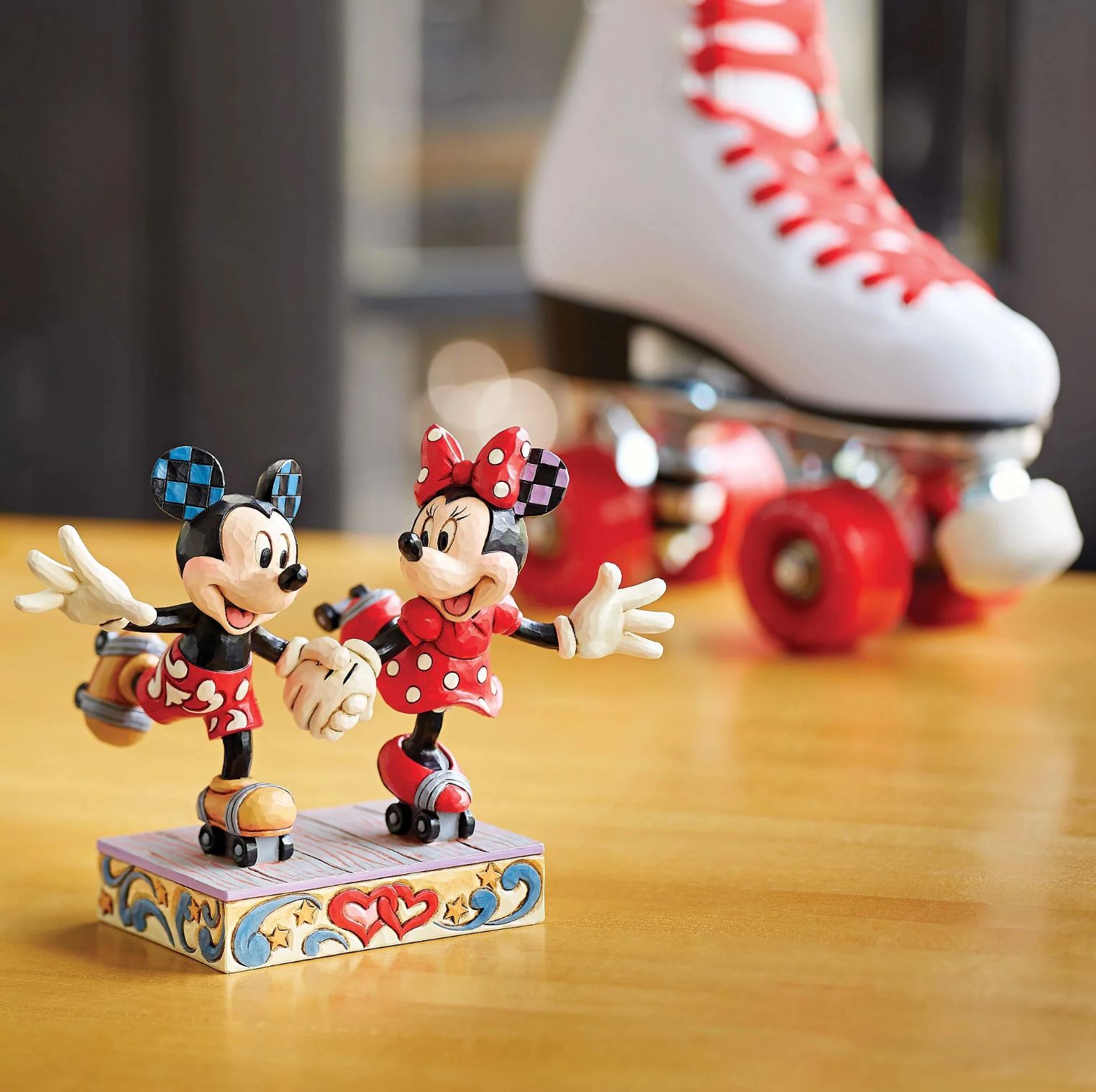 ジムショア ミッキー＆ミニー ローラースケート ディズニー フィギュア