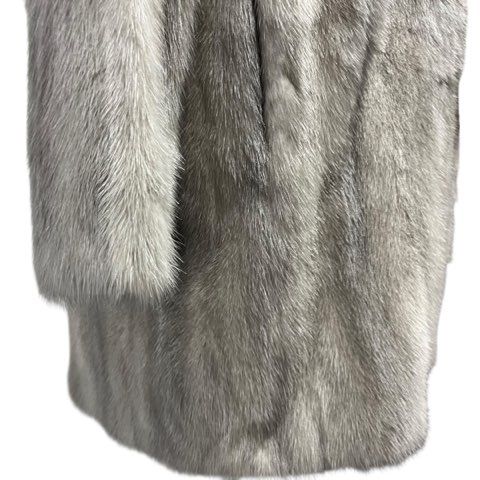 グレー 毛皮　コート サファイア　ミンク　11号 サファイアミンク MINK ファーコート 本毛皮 裏:花柄 グレー系