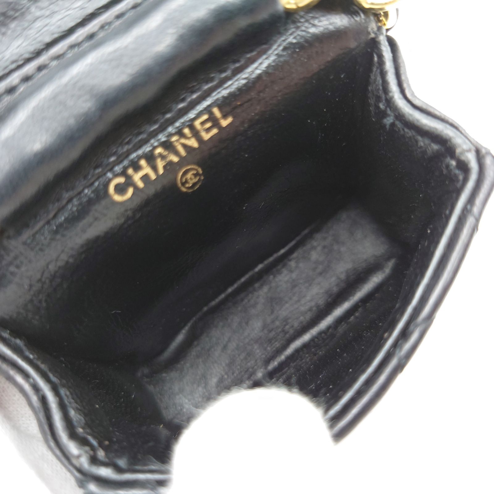 CHANEL ブラックミニポーチ ゴールドチャーム付き シャネル CHANEL ミニミニマトラッセ 小物 バッグチャーム