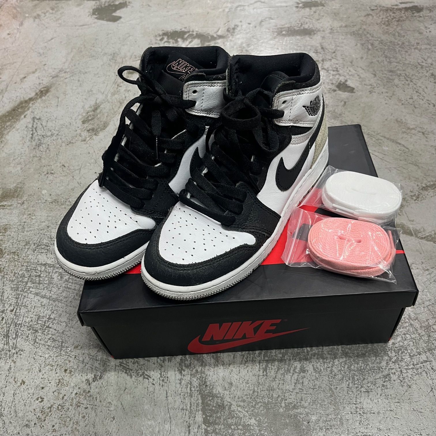 NIKE GS Air Jordan 1 High OG 