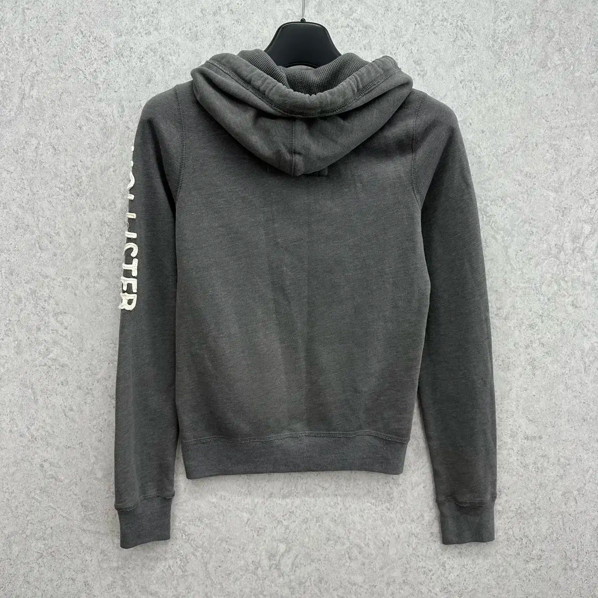 FALCONERI カシミヤ　セットアップ　パーカー　パンツ　XS　KJ145 KNITTED ZIP-UP HOODIE ニットジップアップパーカー｜COS コス