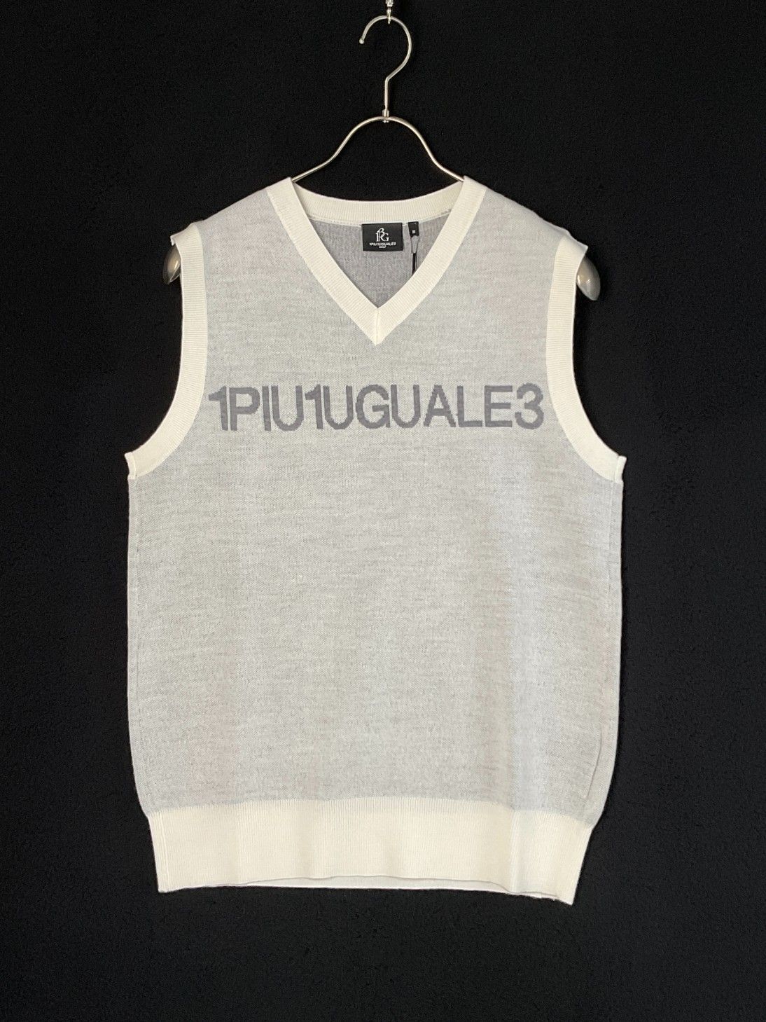 未使用】1PIU1UGUALE3GOLF ロゴリブベストニット サイズ3
