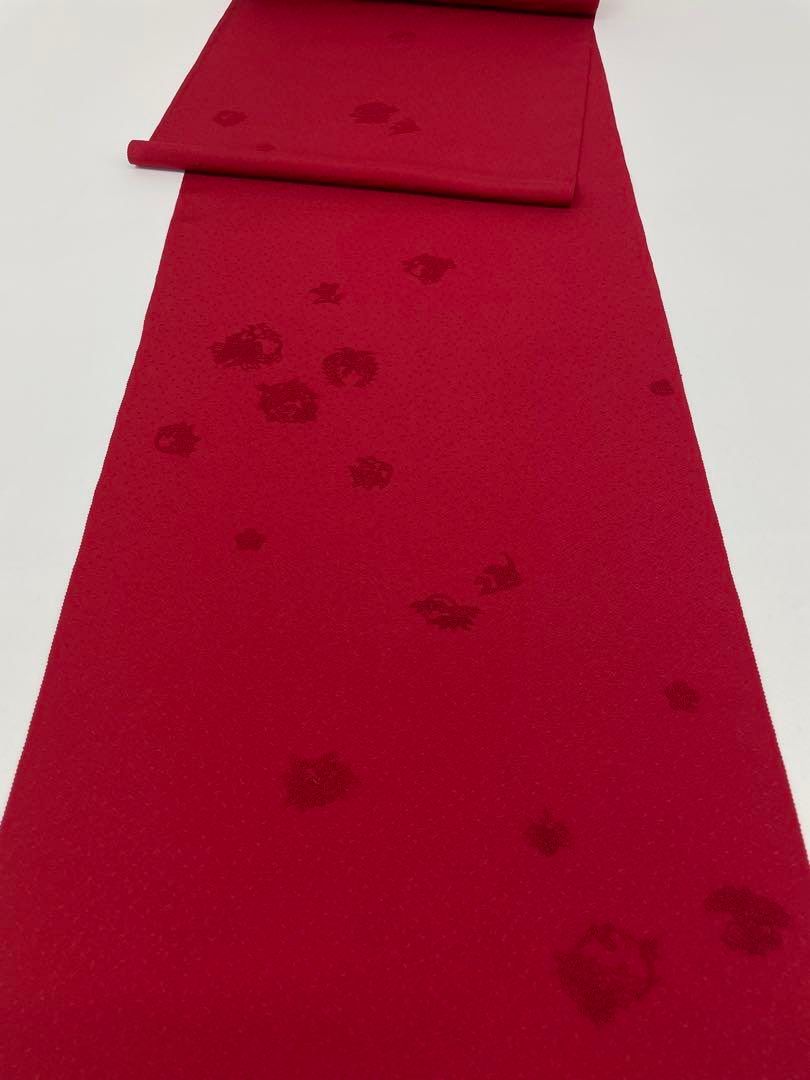 コート地 総刺繍 朱・緋色 正絹 反物 コート地 ふくれ織 紋意匠 無地 朱・緋色 正絹 反物 - メルカリ