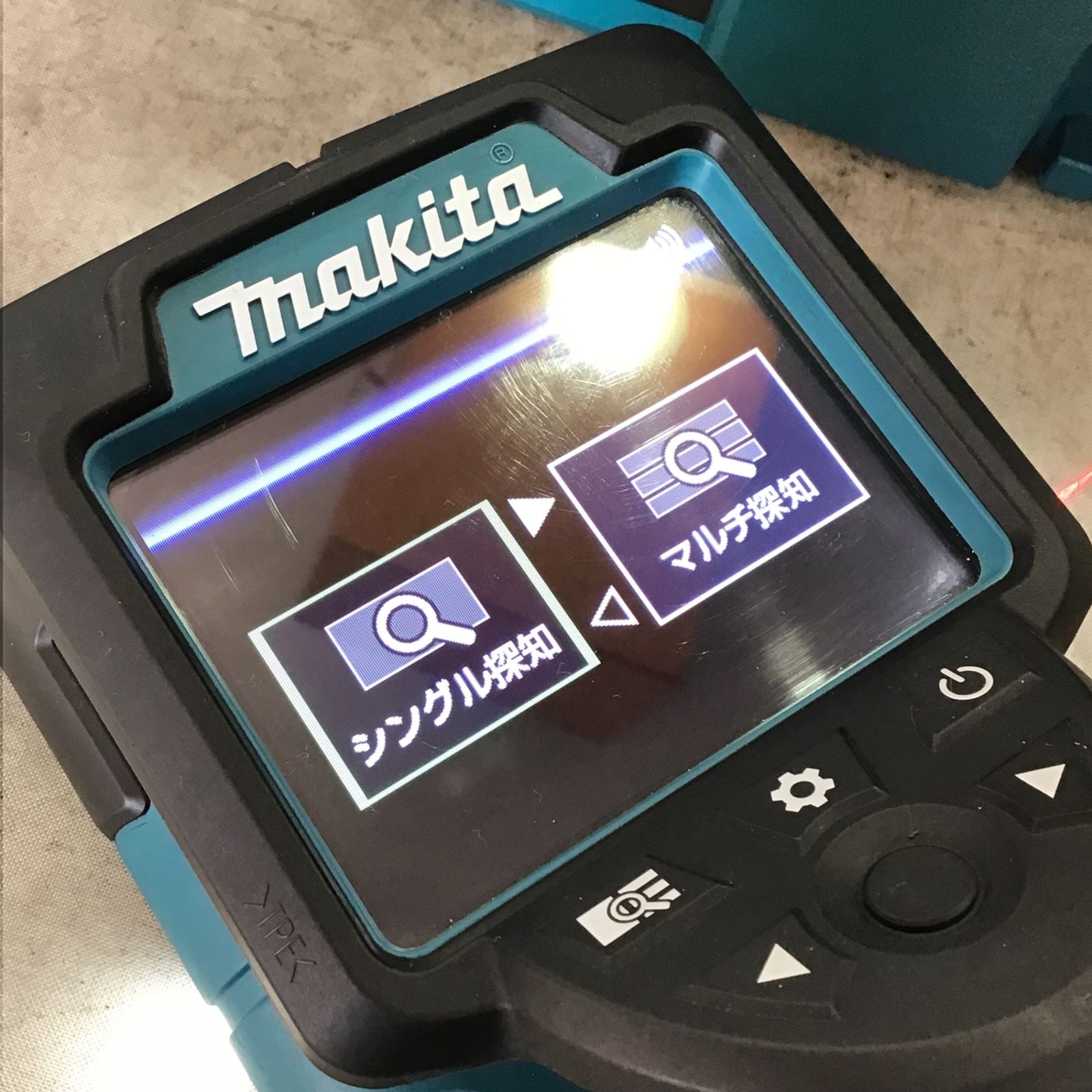 ☆マキタ(makita) コードレスウォールディテクタ コンクリート探知機 WD181DZK【町田店】 - メルカリ