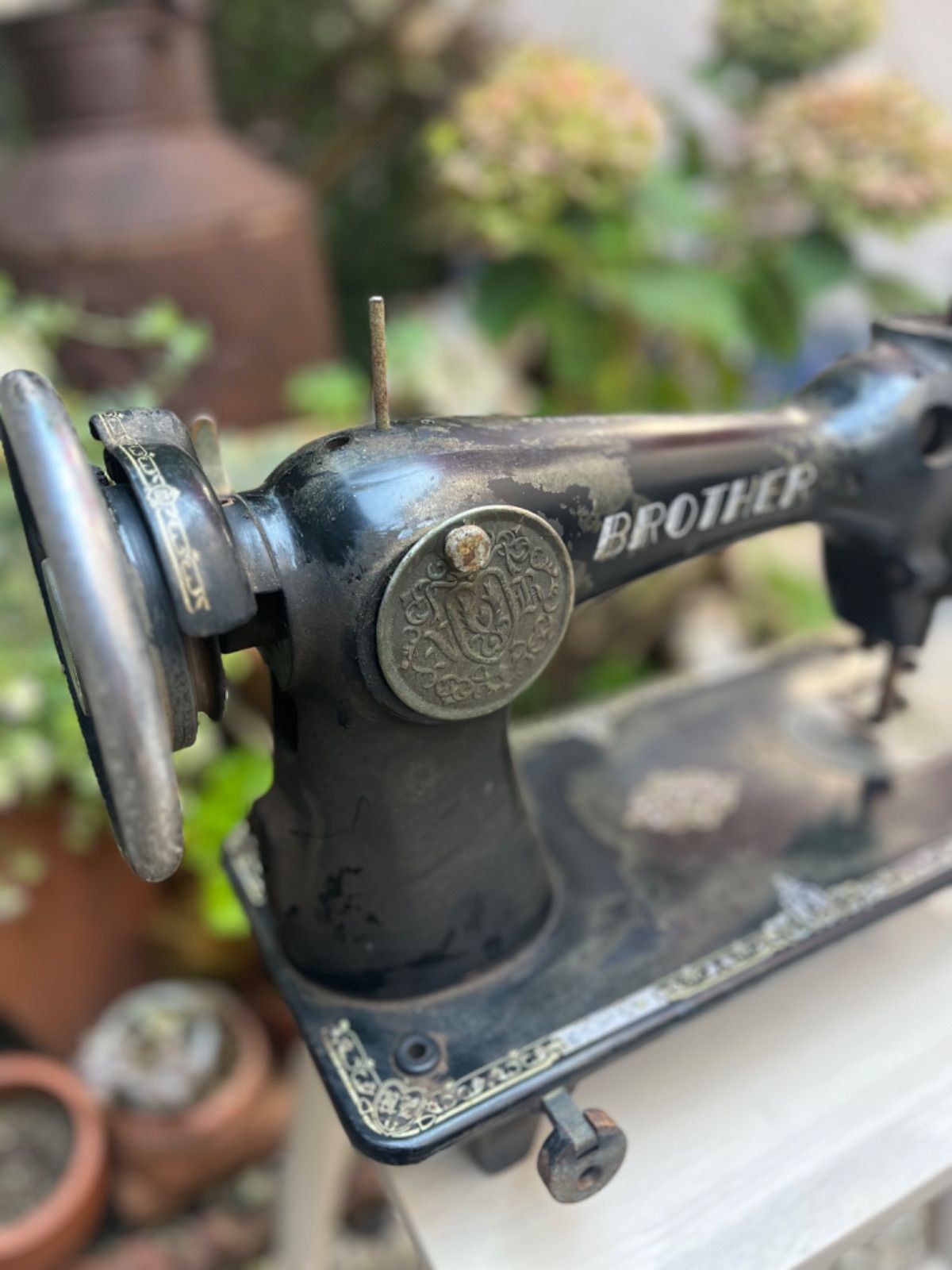 ジャンクガーデン雑貨に! BROTHERミシン - メルカリ