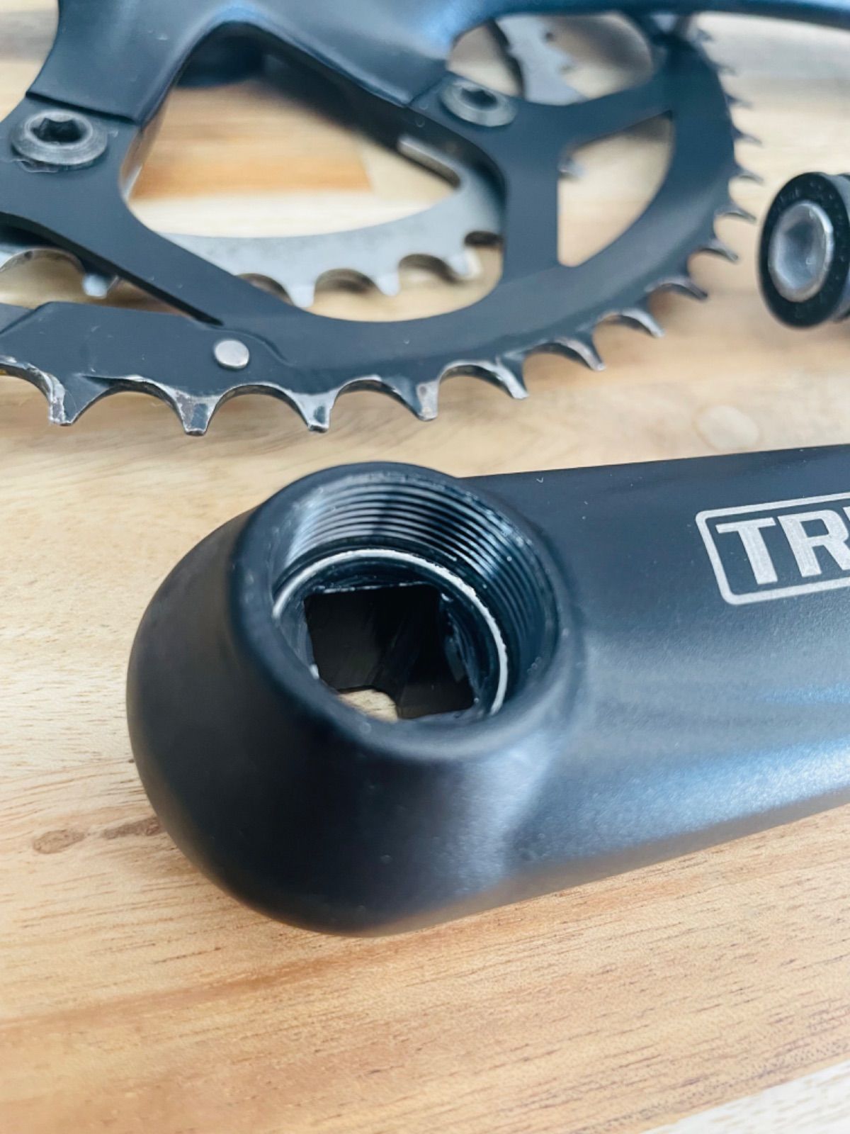 TRUVATIV Touro クランクセット 172.5mm 50-36T BB付き sram