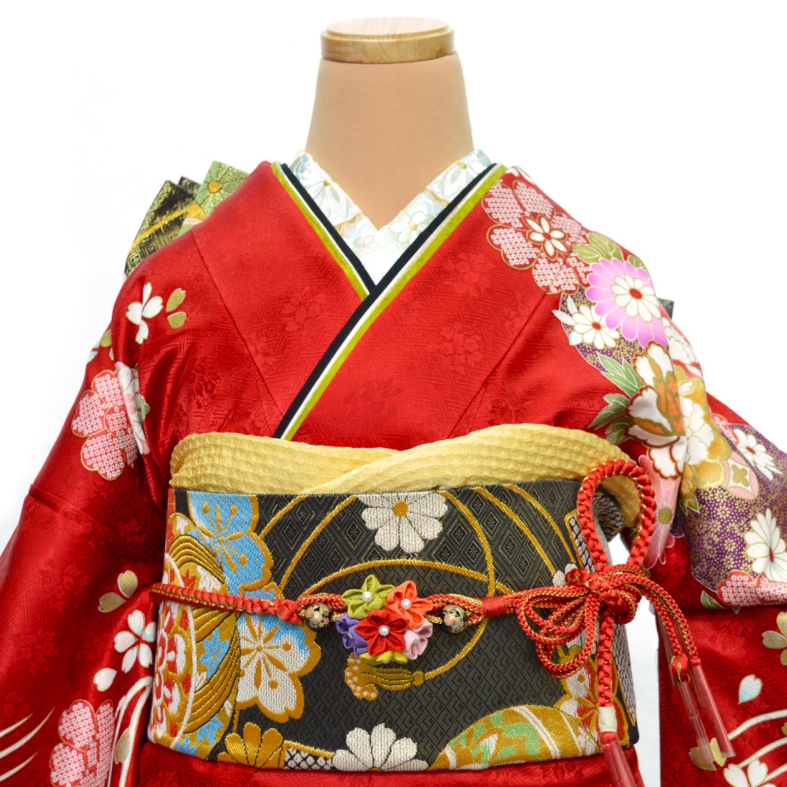 美品》正絹 振袖フルセット SS〜Mサイズ 成人式 金駒刺繍 赤地 鞠 古典