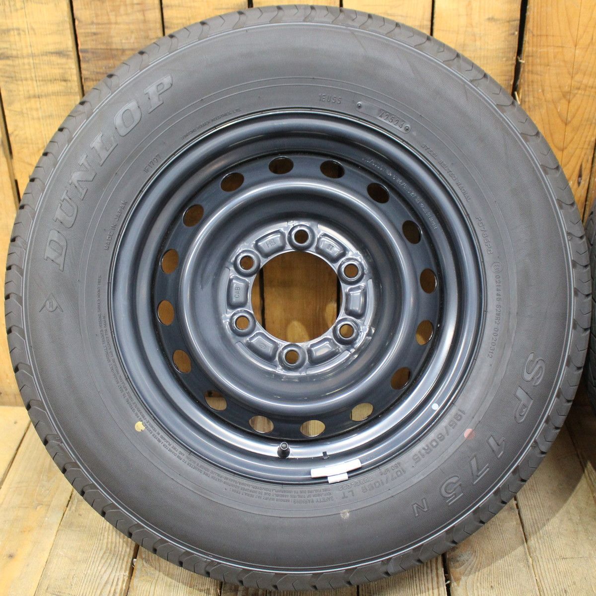 2024年製 新車外し 200系 ハイエース 純正 15インチ ダンロップ SP175N