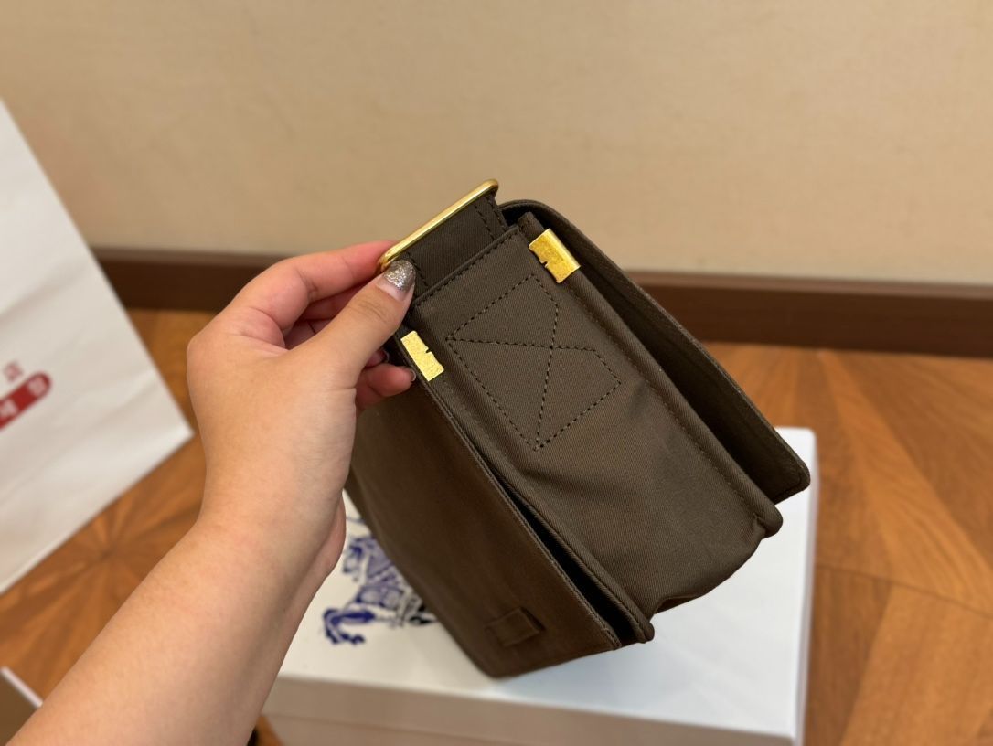 ショルダーバッグ 旅行バッグ