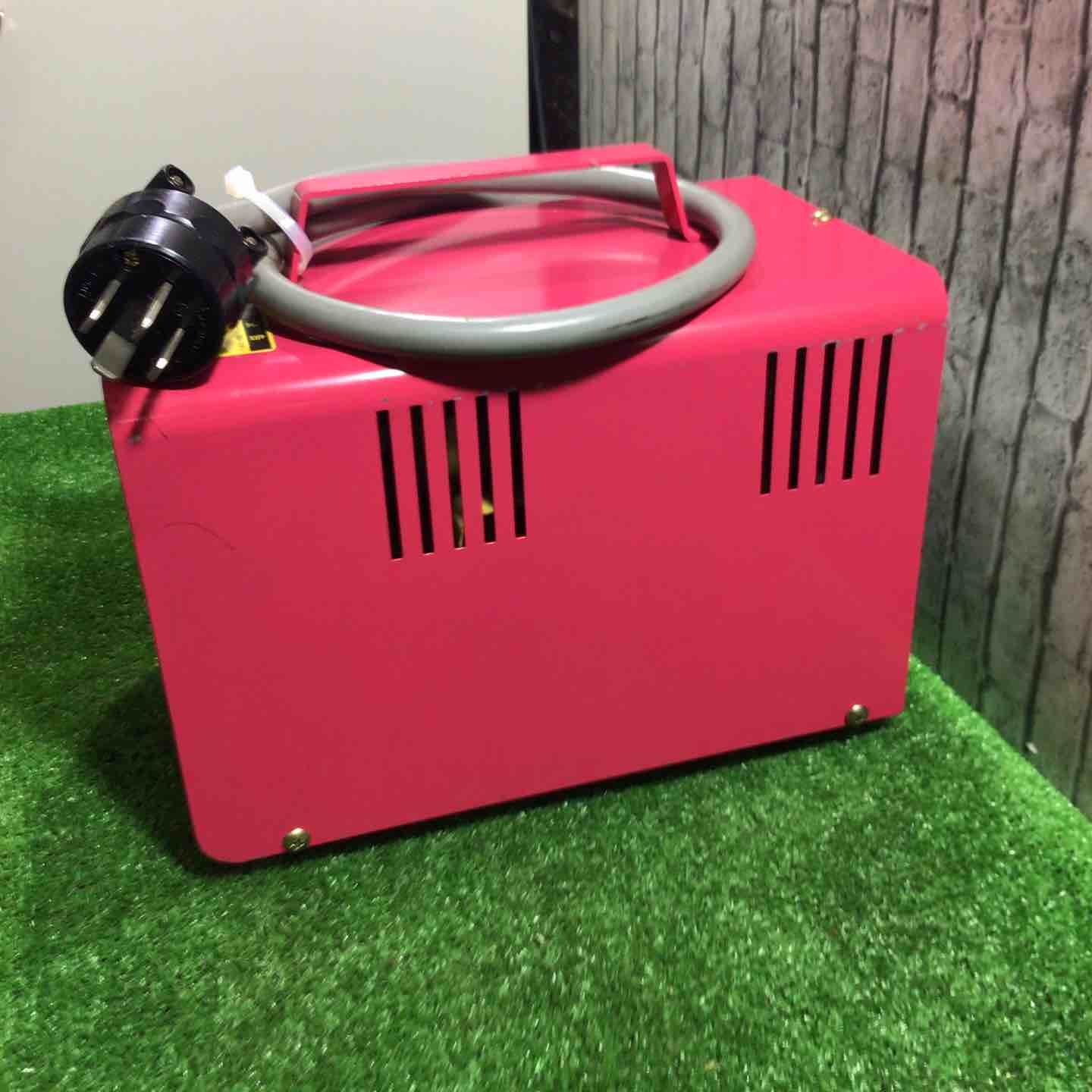 育良精機 イクラ 昇圧・降圧変圧器 トランス 3KVA ハンディー 育良精機 イクラ 昇圧・降圧変圧器 トランス 3KVA ハンディー