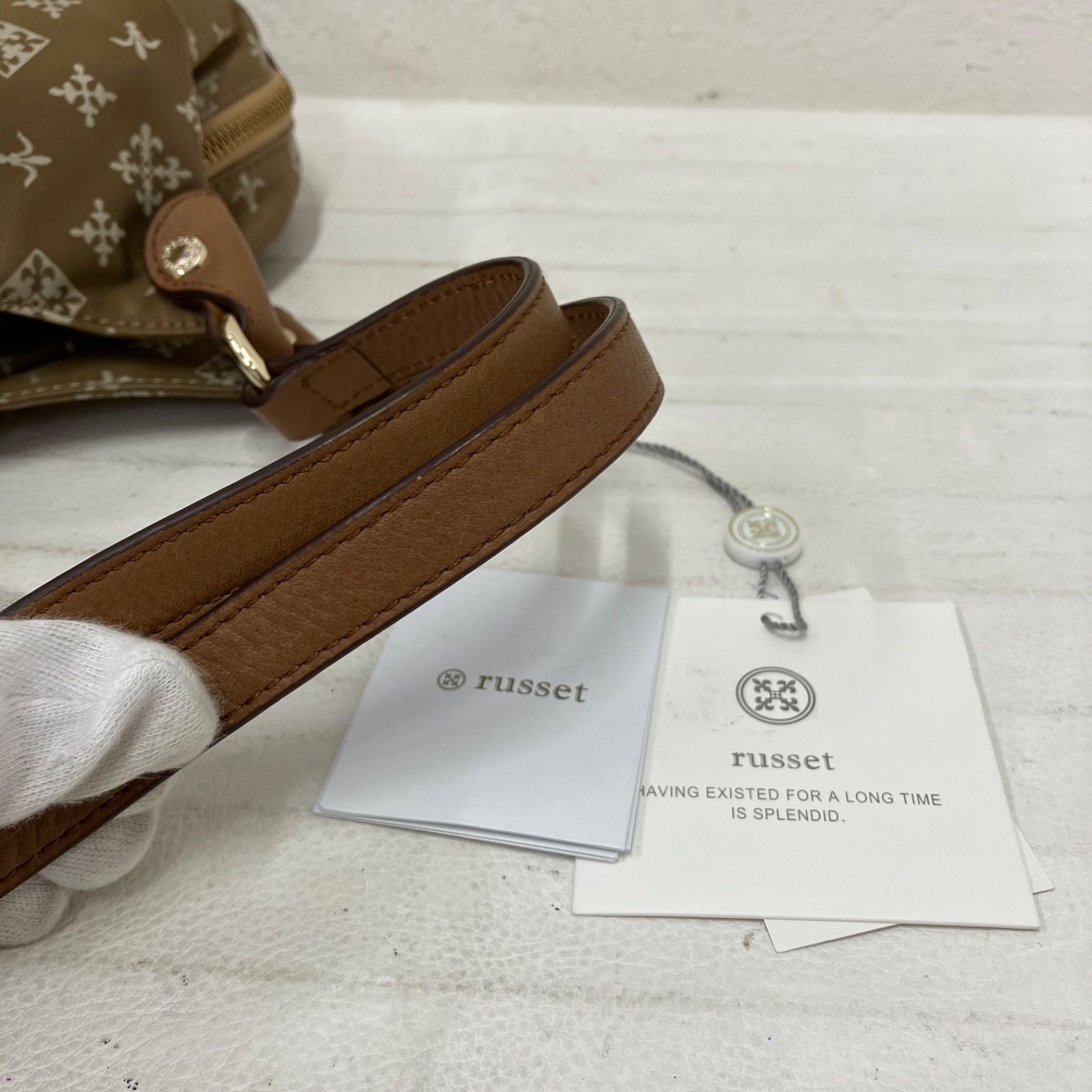 4879russet ラシット 肩がけトートバッグ ハンドバッグ ベージュ系