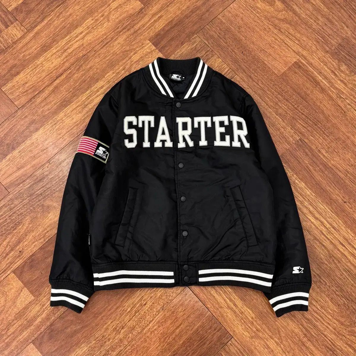 【雷市場（ポンジャン）商品韓国直送】 M STARTER(スターター) 黒 スタジアム ブルゾン ジャケット