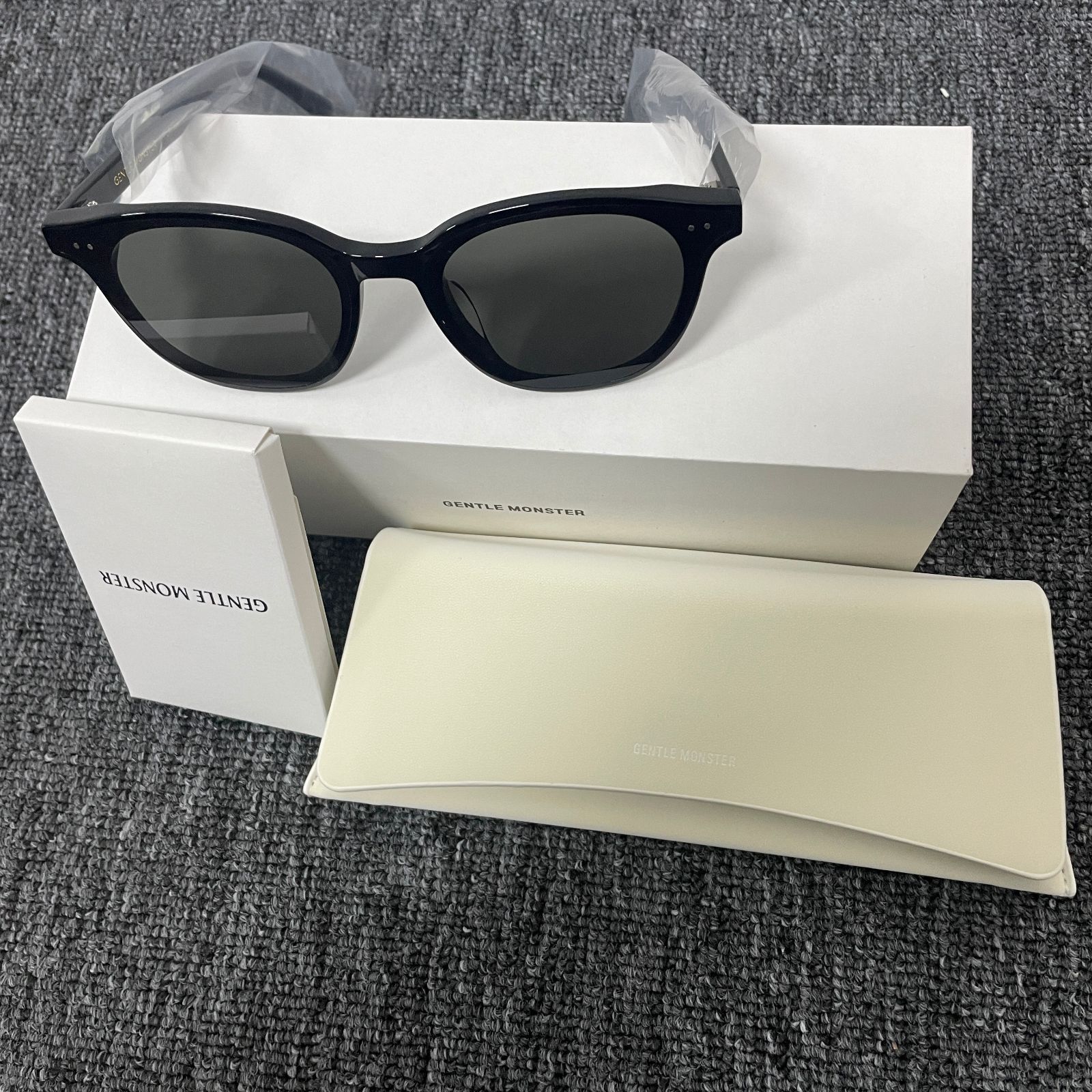 TOM FORD トムフォード メンズ レディース　サングラスAlex-02 TOM FORD トムフォード メンズ レディース サングラスAlex-02