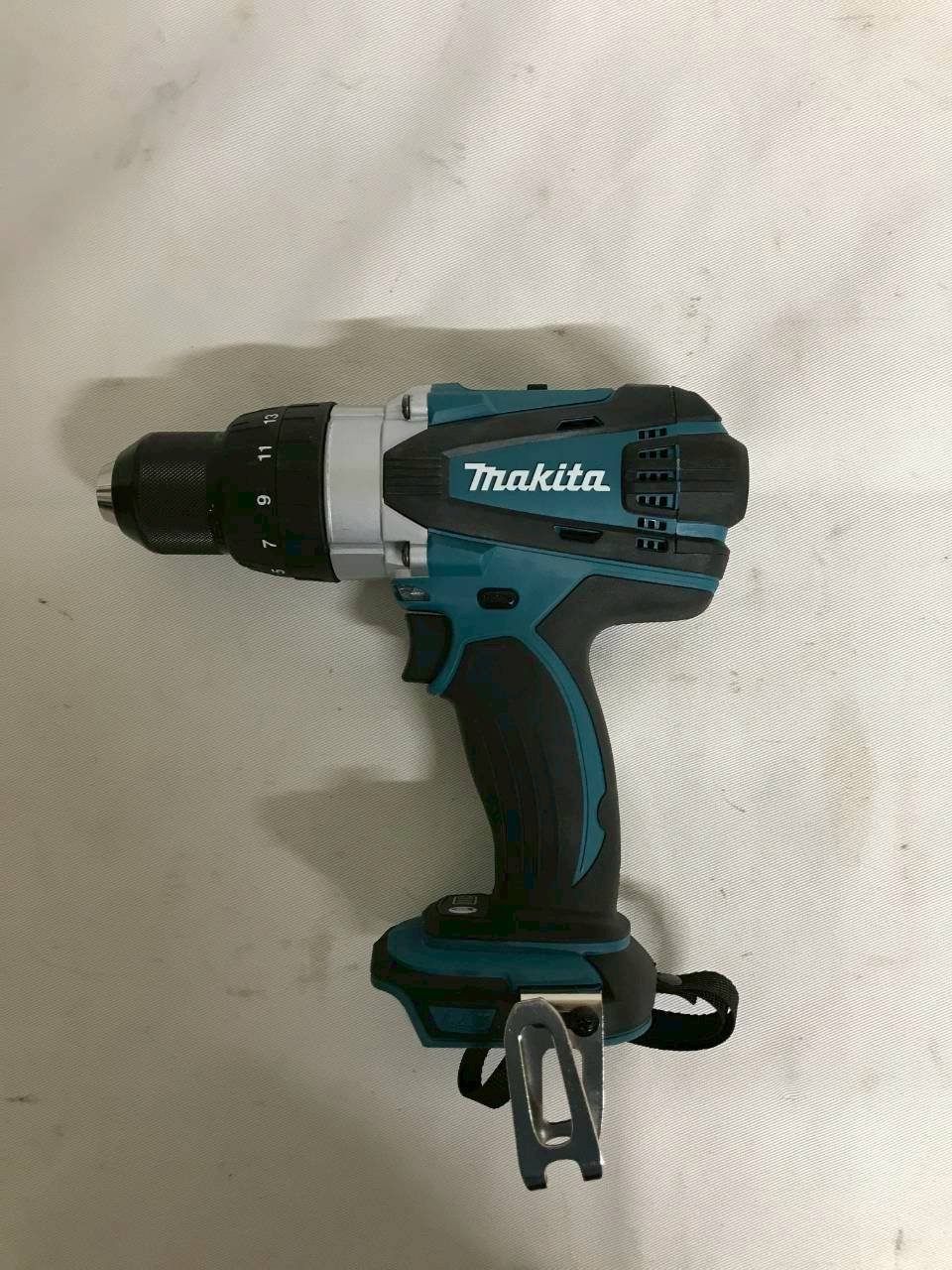 北見市発 マキタ makita 充電式震動ドライバドリル HP458D 青 バッテリ BL1830 黒