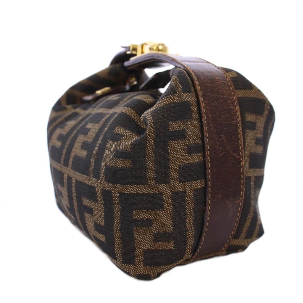フェンディ FENDI ポーチ バニティ ズッカ柄 キャンバス レザー
