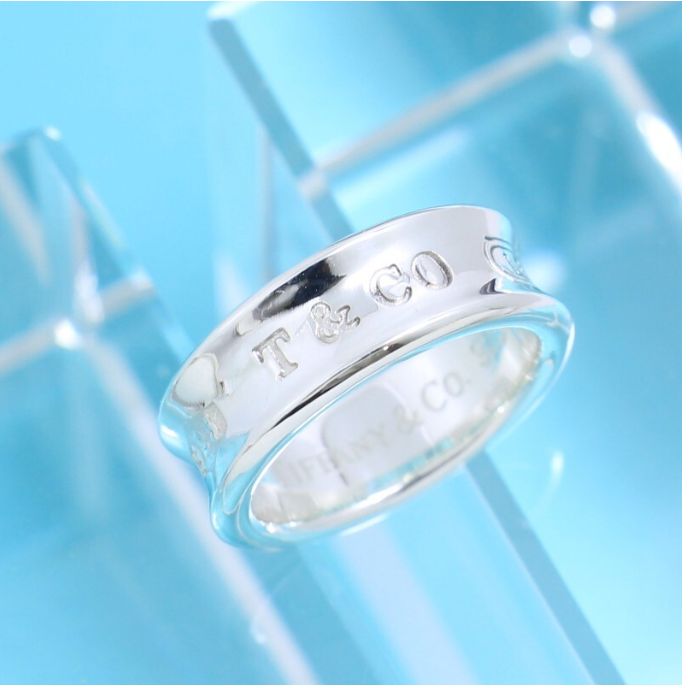 ティファニー　ナローリング　指輪　11号 11号【TIFFANY&Co./ティファニー】 リング・指輪 Tナローリング