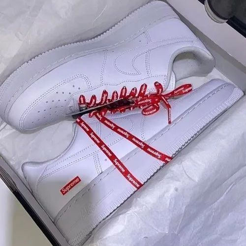 新品Supreme x NIKE Air Force 1 Low 男女兼用