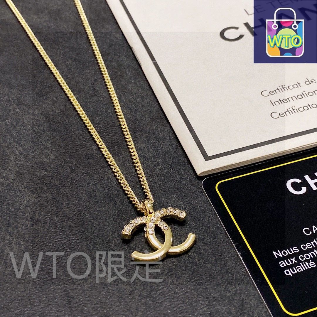 たむ❗️CHANEL 18K金ゴールド ダブルCロゴペンダント Chanel Double CC Logo Minimalist Pendant Necklace Gold Tone