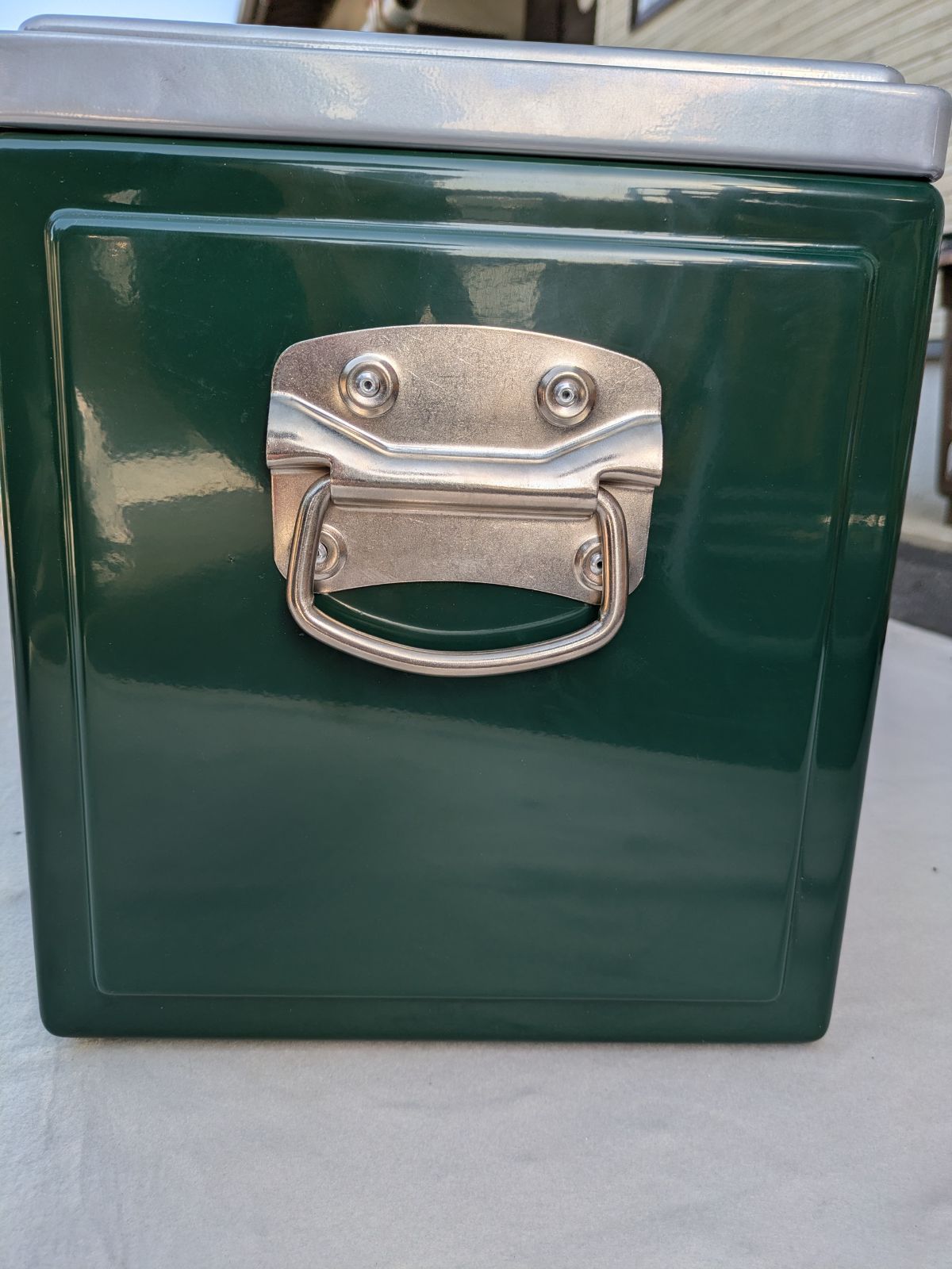 釣り用クーラーボックス 大容量32L 座れる頑丈マッスルボディ 釣り用クーラーボックス 大容量32L 座れる頑丈マッスルボディ