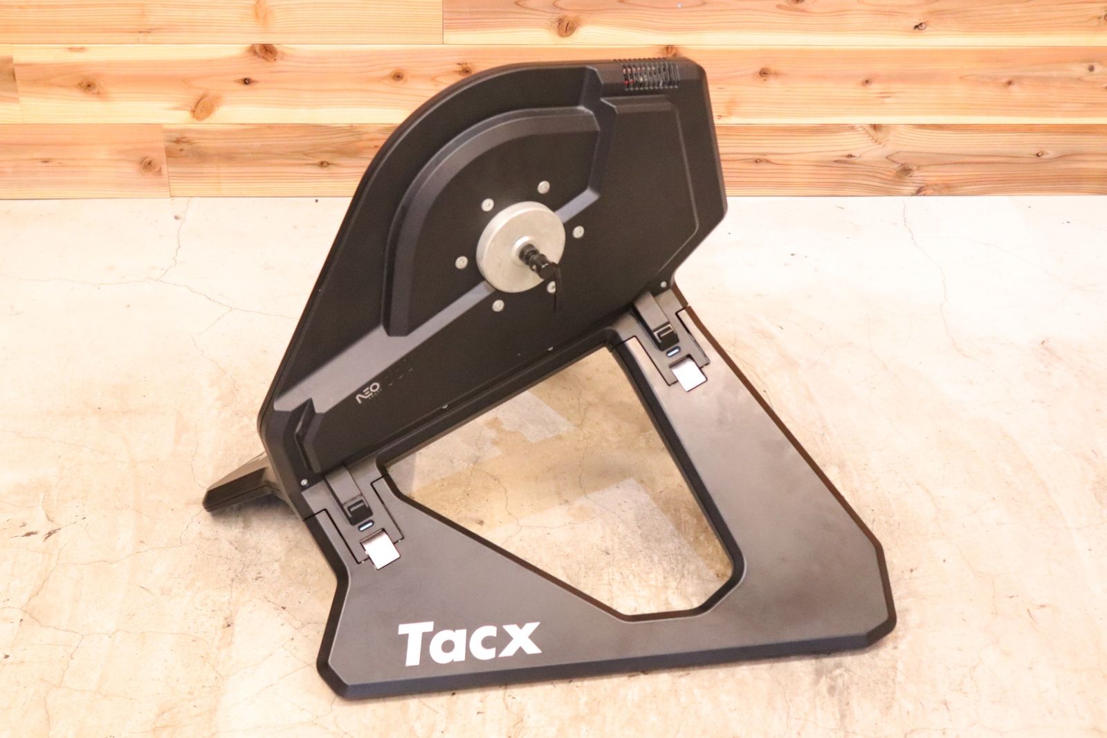 タックス TACX ネオスマート NEO SMART ダイレクトドライブ スマートトレーナー ローラー台 広島店