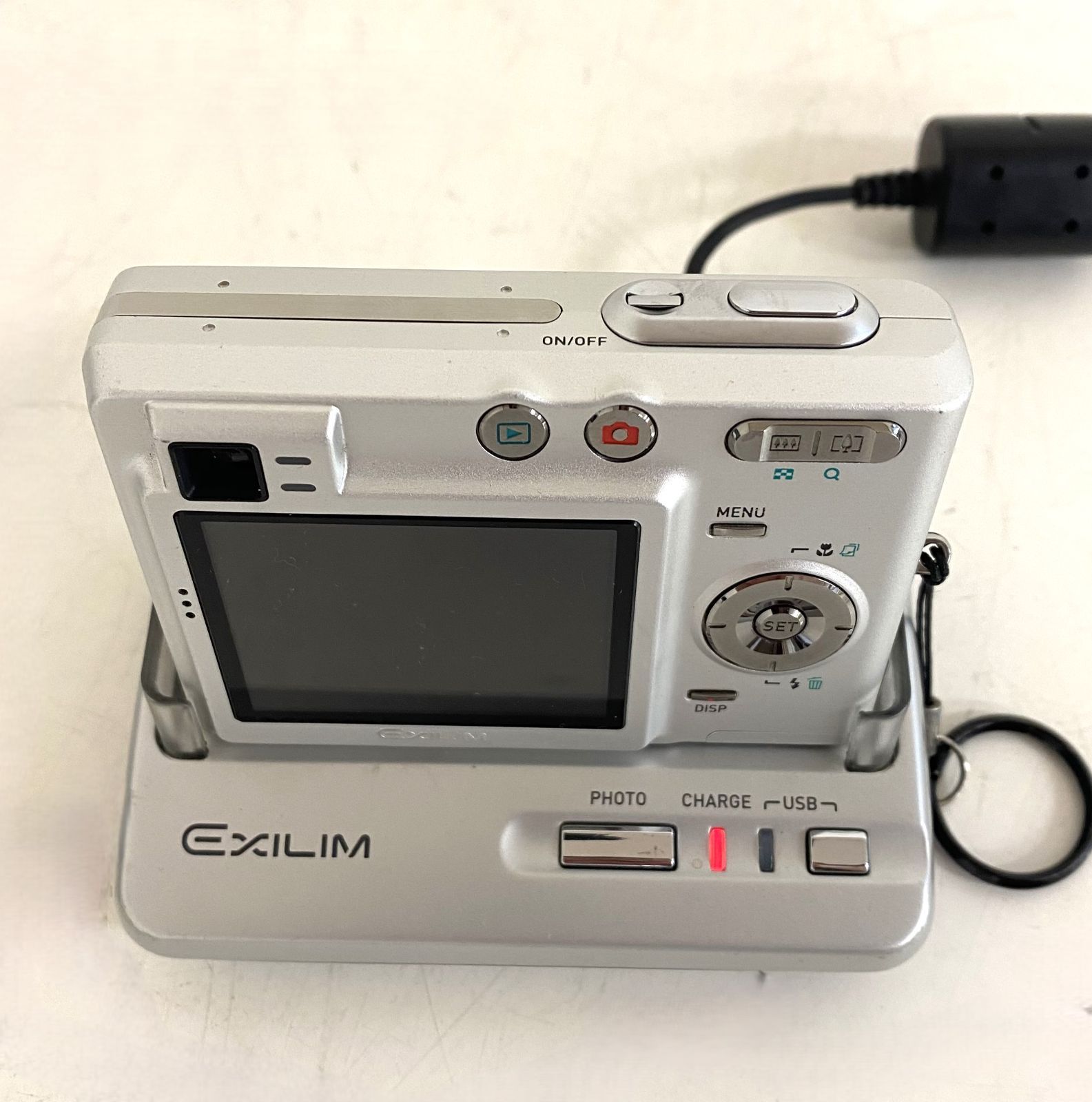 【中古品】CASIO カシオ コンパクトデジタルカメラ EXILIM EX-Z30 シルバー