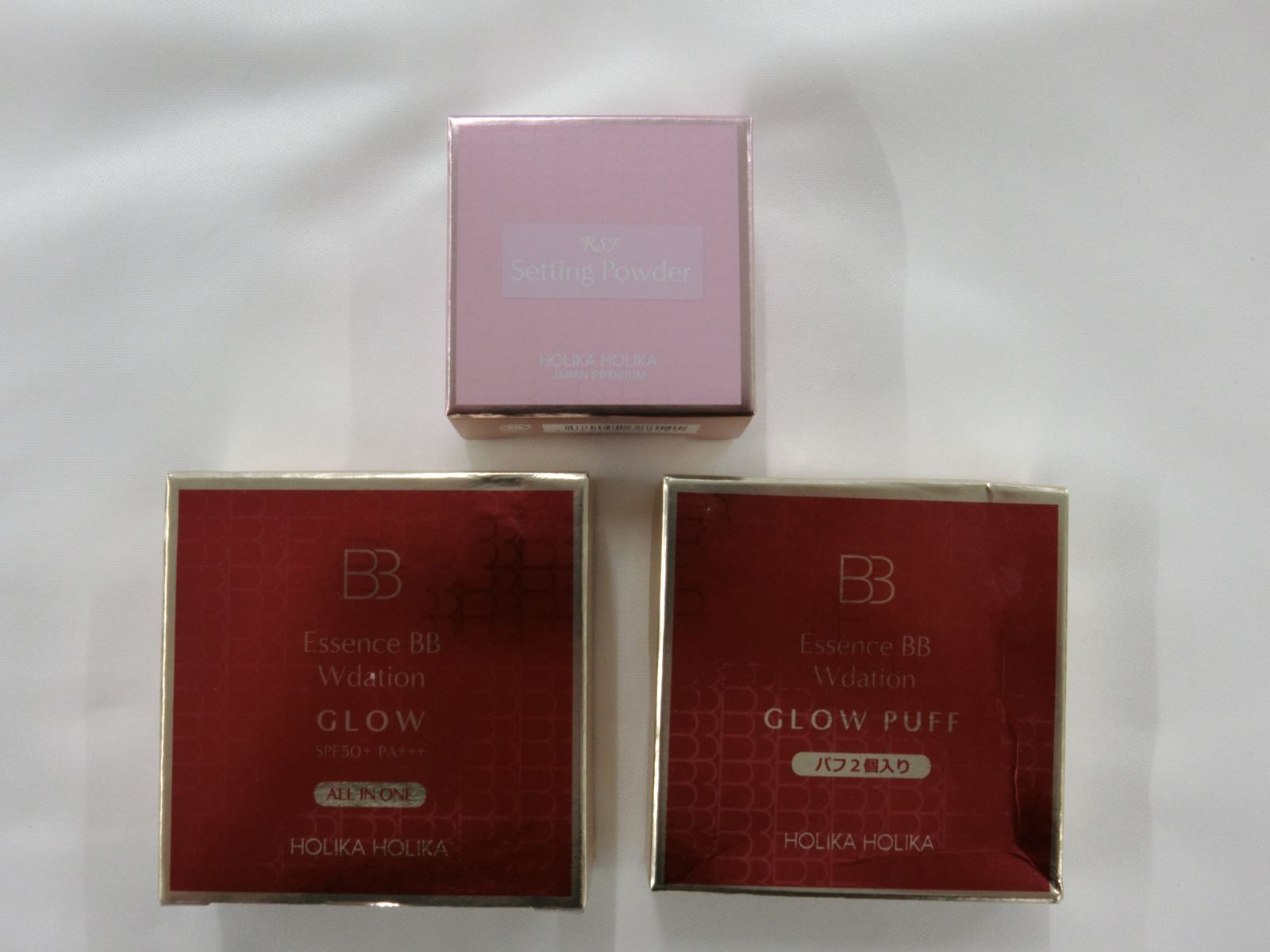 ホリカホリカエッセンス BB Wデーショングロウ (BBクリーム・ファンデ)18g パフ 未開封&ホリカホリカエッセンス BB Wデーショングロウ パフ2個 未開封 箱凹み&ホリカホリカRSF セッティングパウダー(フェイス・ボディパウダー)4g パフ 未開封