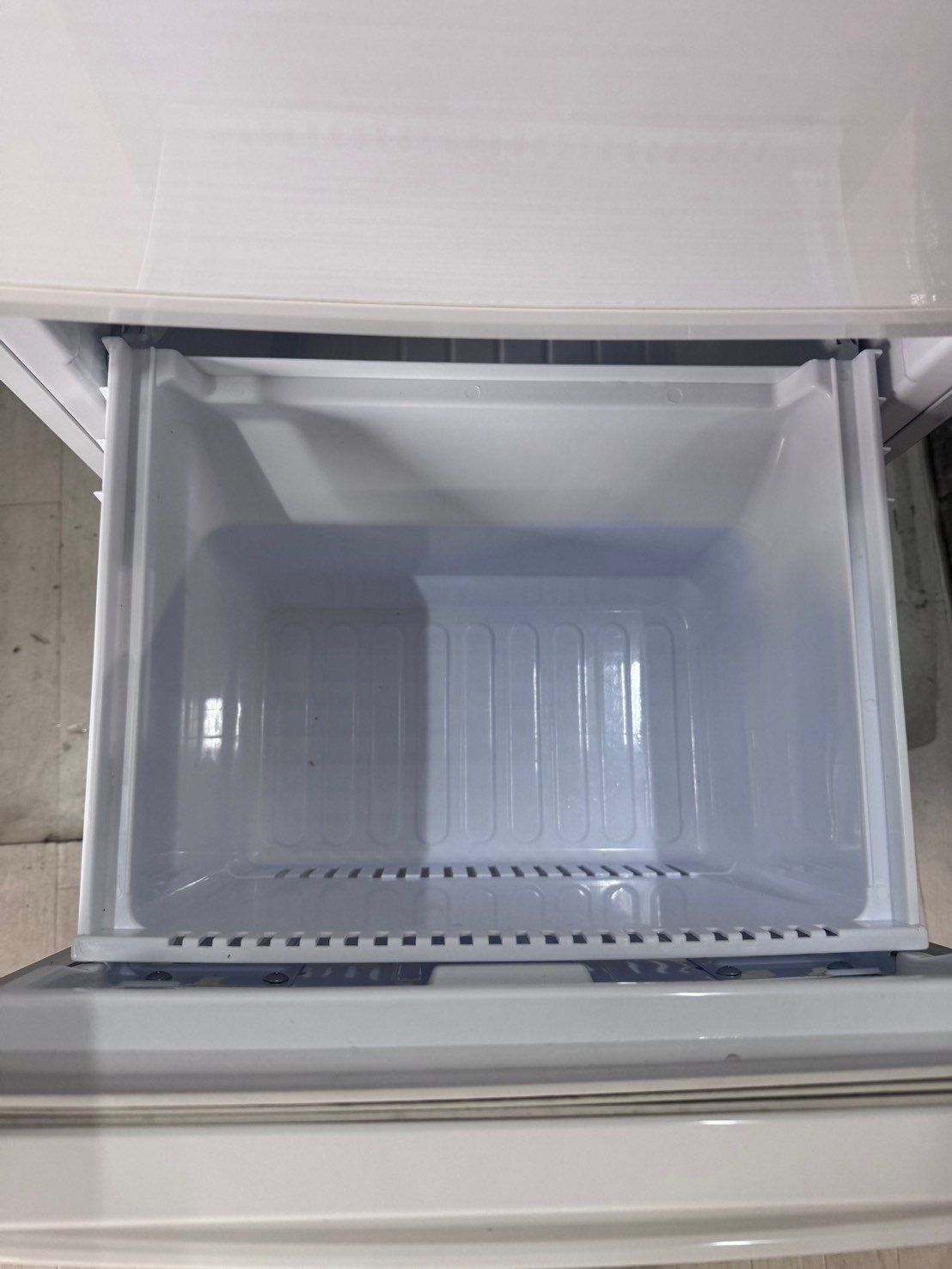 大阪送料無料☆3か月保障付き☆冷蔵庫☆シャープ☆2ドア