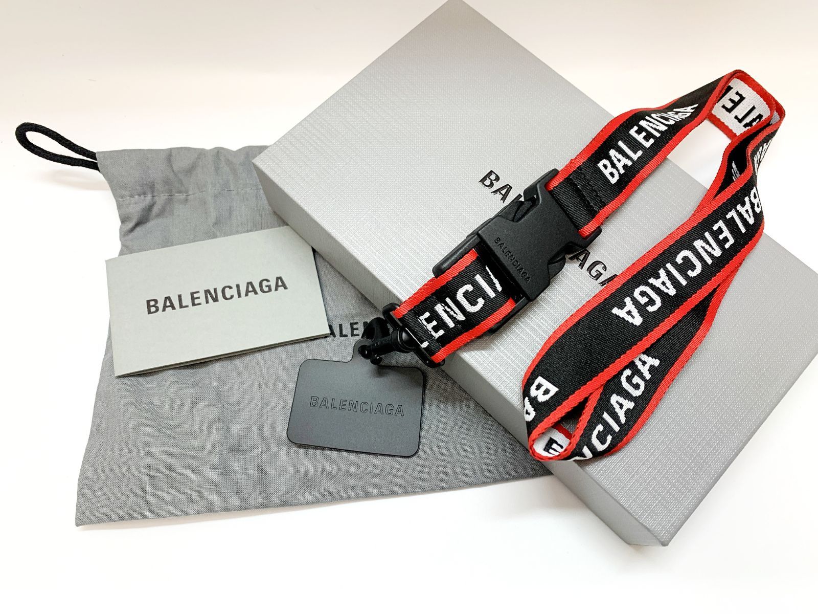 バレンシアガ PHONE HOLDER スマホホルダー 美品 保存袋&箱付き バレンシアガから可愛すぎるミニバッグ「フォン ホルダー」が