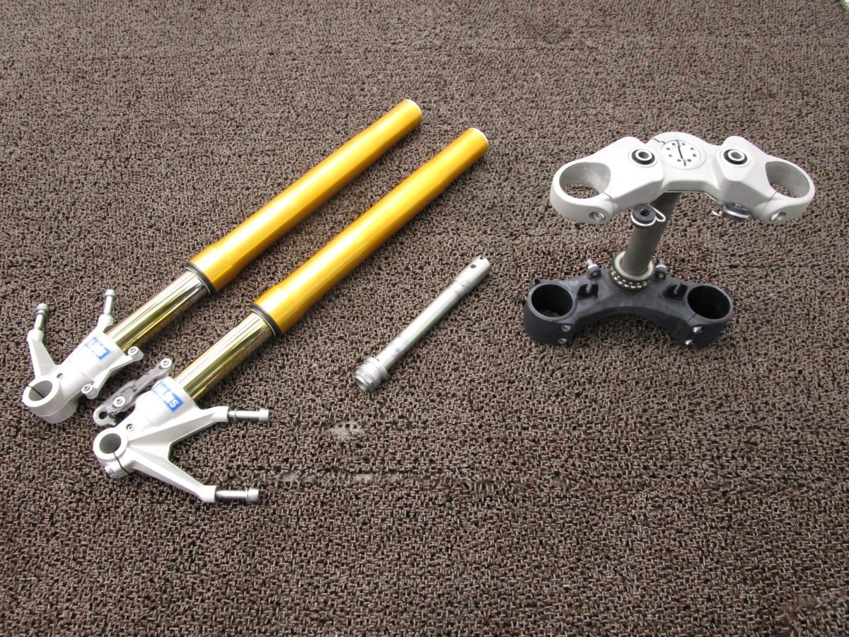 ドカティ M1100S 倒立 OHLINS フロントフォーク ステム A6491 ZDMM505AAAB ドゥカティ ZDM1078AC DUCATI モンスター 動画有 FI