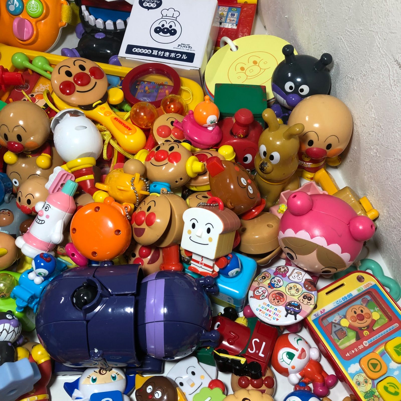 ☆アンパンマン グッズ おもちゃ 大量 208点 まとめ売り おでかけ