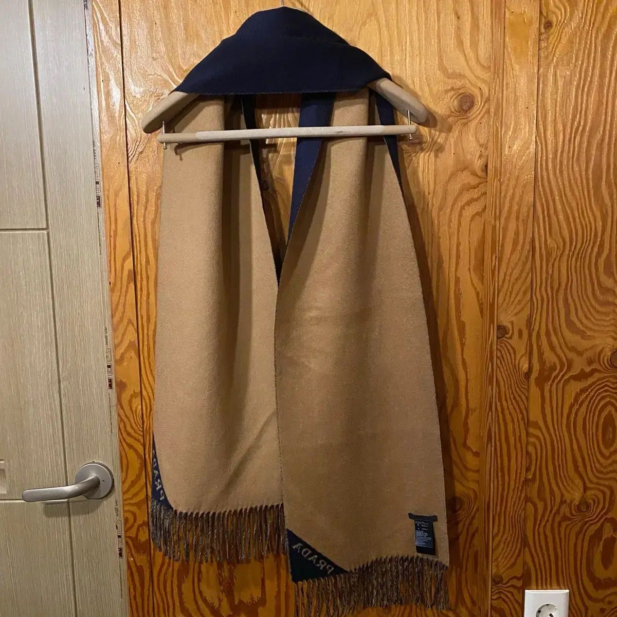 Prada(プラダ) 2024 F ／ w カシミヤ 100 % スカーフ (マフラー